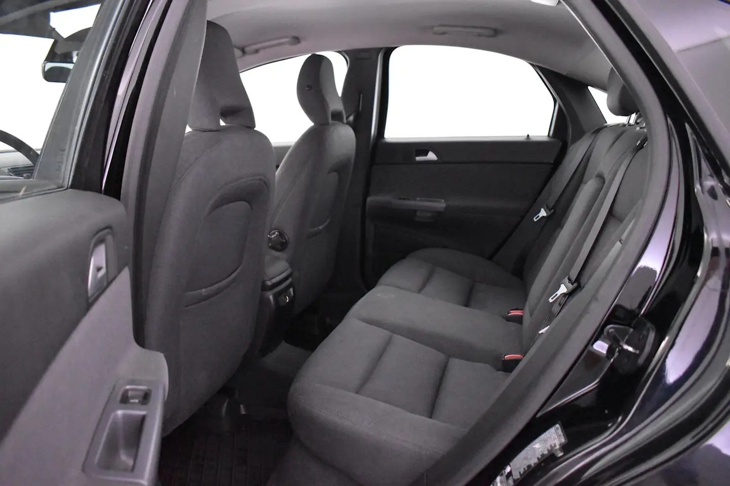 Car Image - l26cw1Ixj35FJpzJZbwkL