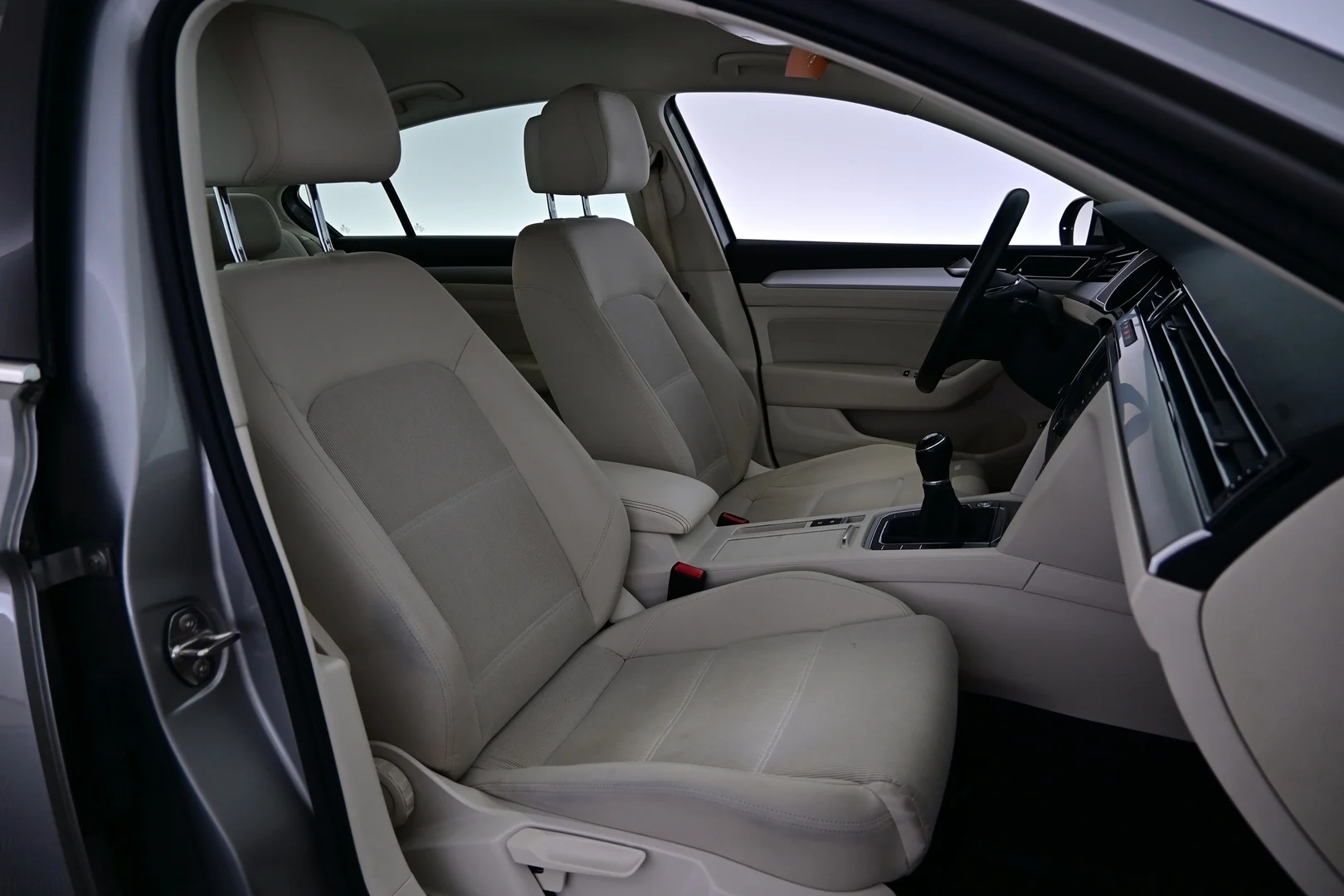 Car Image - 2p2JdEH6wMIfrdssndpD1Y