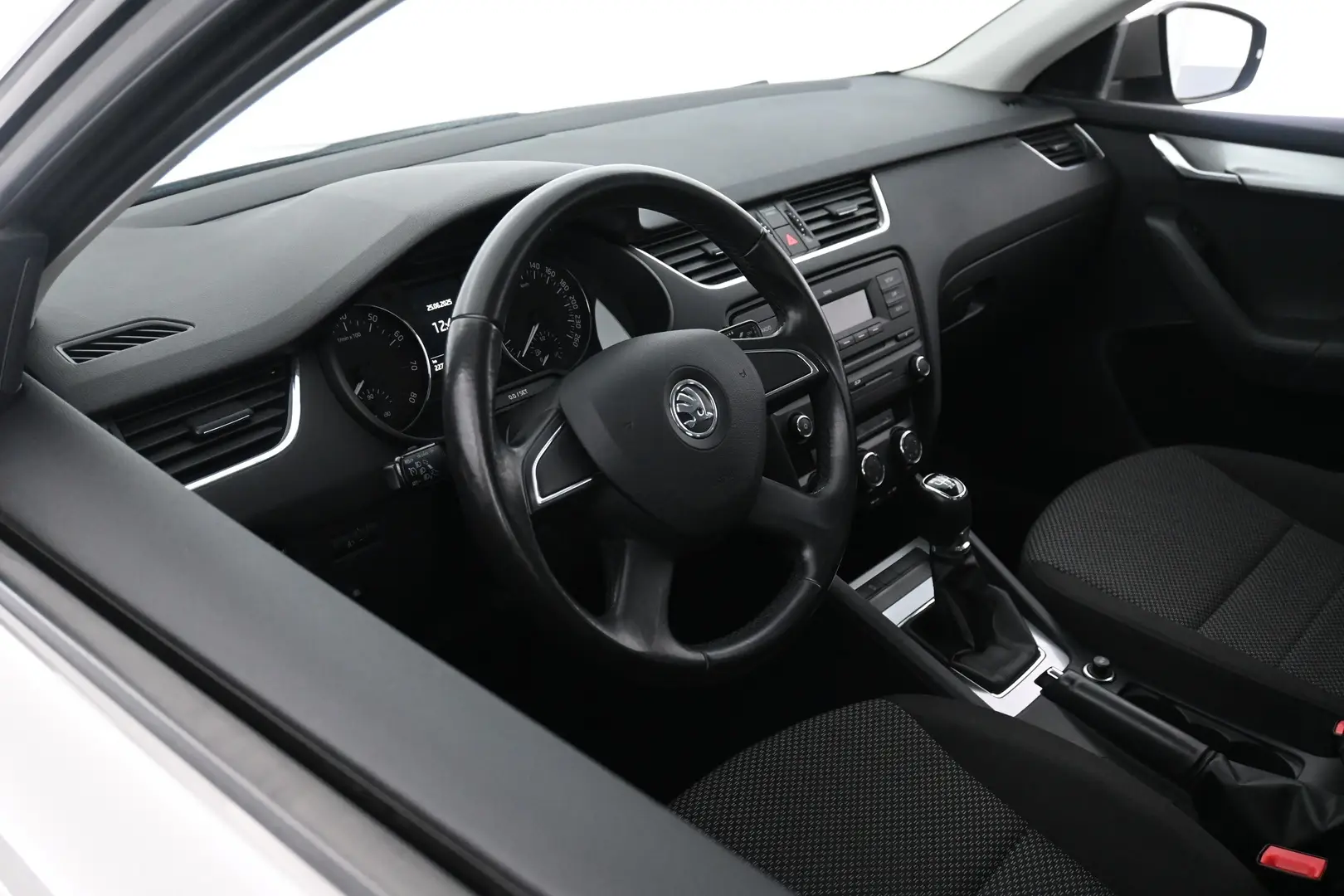 Car Image - 6yMxWjX03Laa2pMuPRhQwv