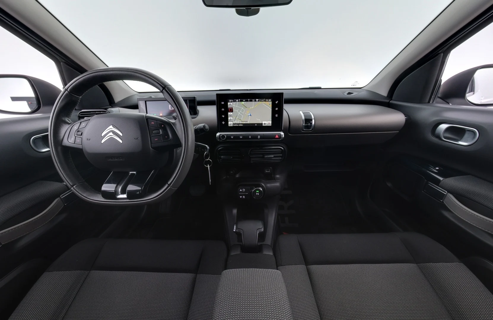 Car Image - 3HRVWVoz4CinsuNXtWA17I