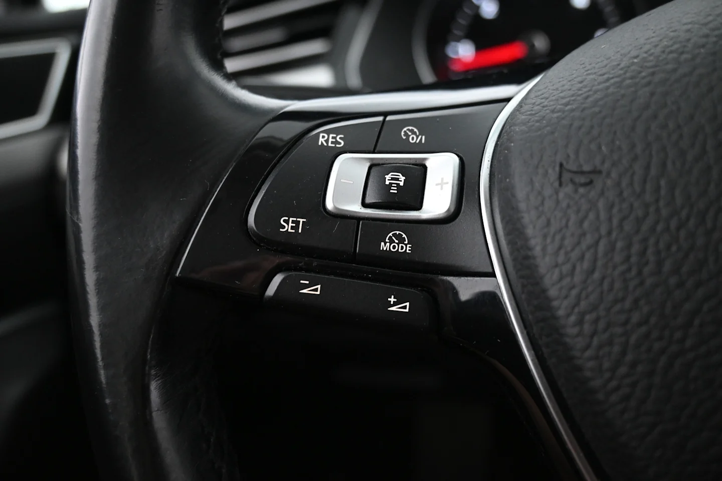 Car Image - 5Lk8D5xxhj55Hk9PhJi8Sb