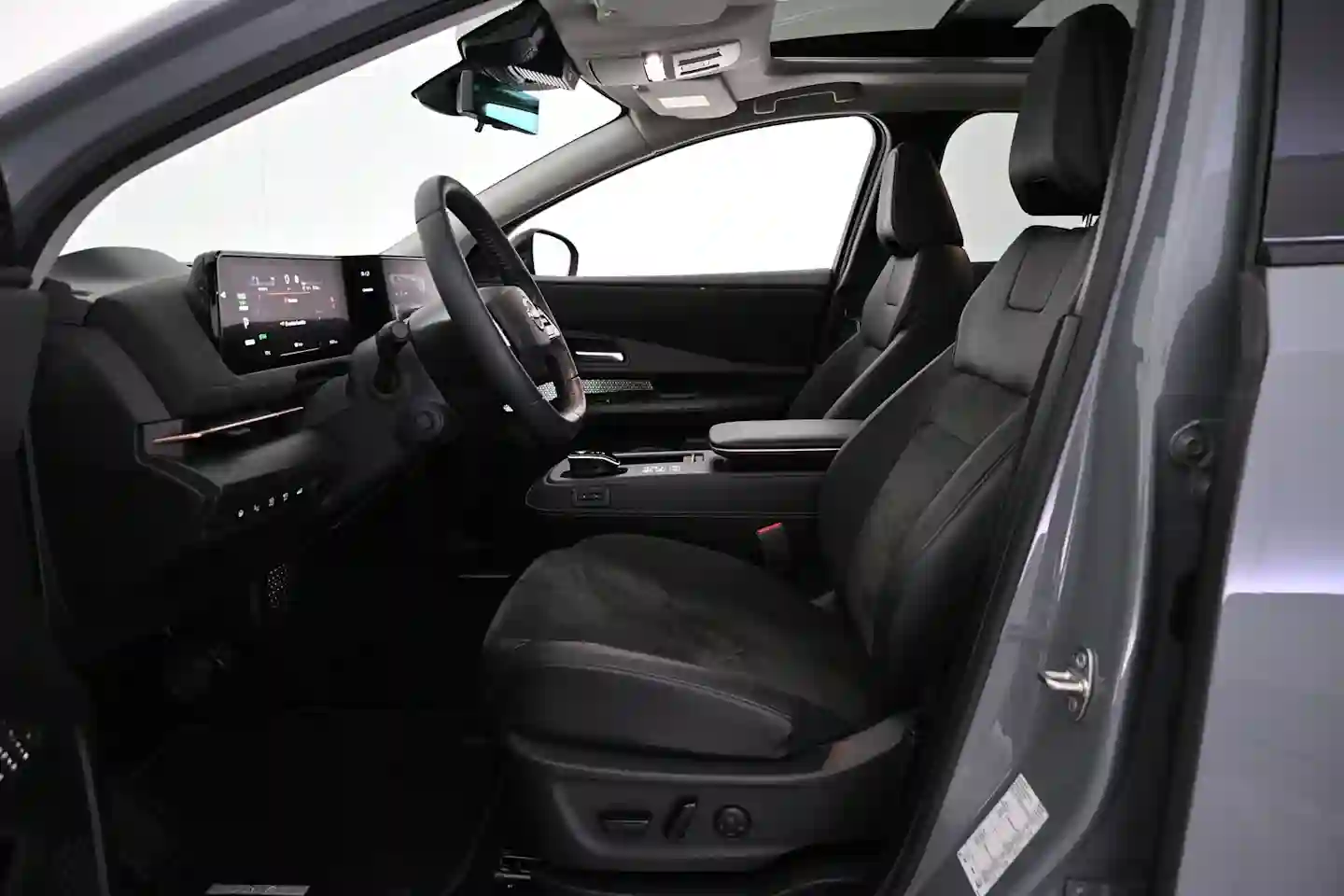 Car Image - 7bqWYPHWEIvtf5RTE0PxXd