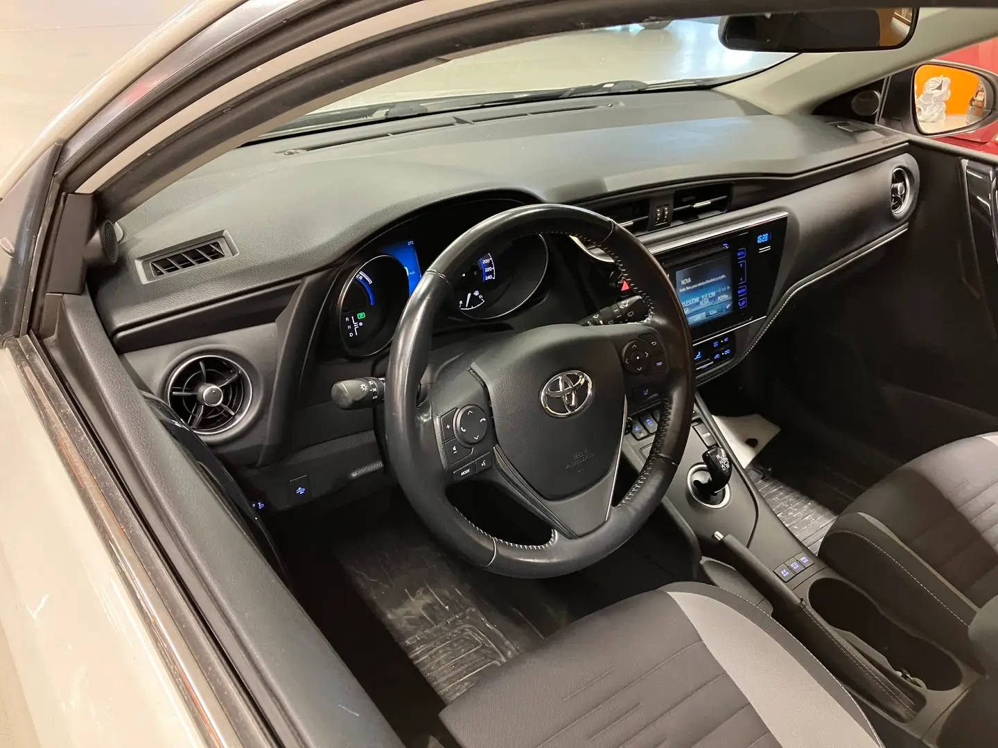 Car Image - 6iGRdoO4QLL6ocuPkFvq2E