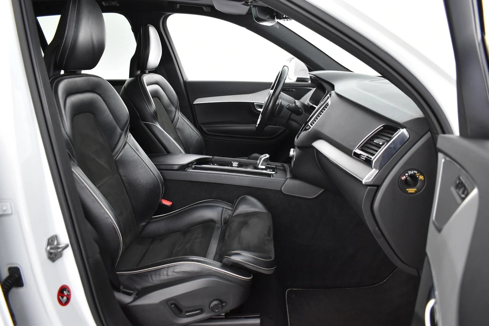 Car Image - 30GNxh9BGkKaPos0fiNL2F