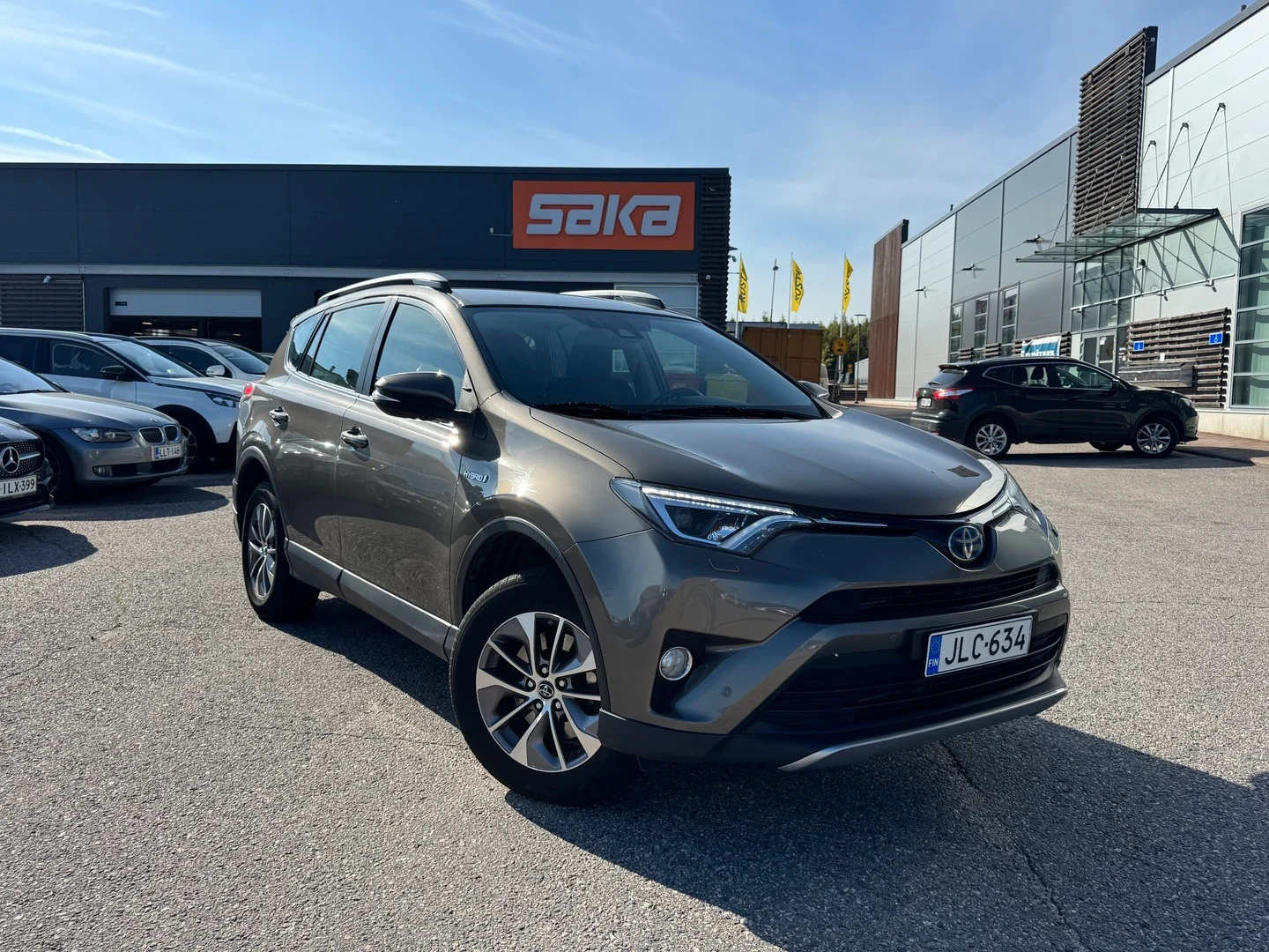 Car Image - RyOYXlLZwPC0aTGEDP7xU
