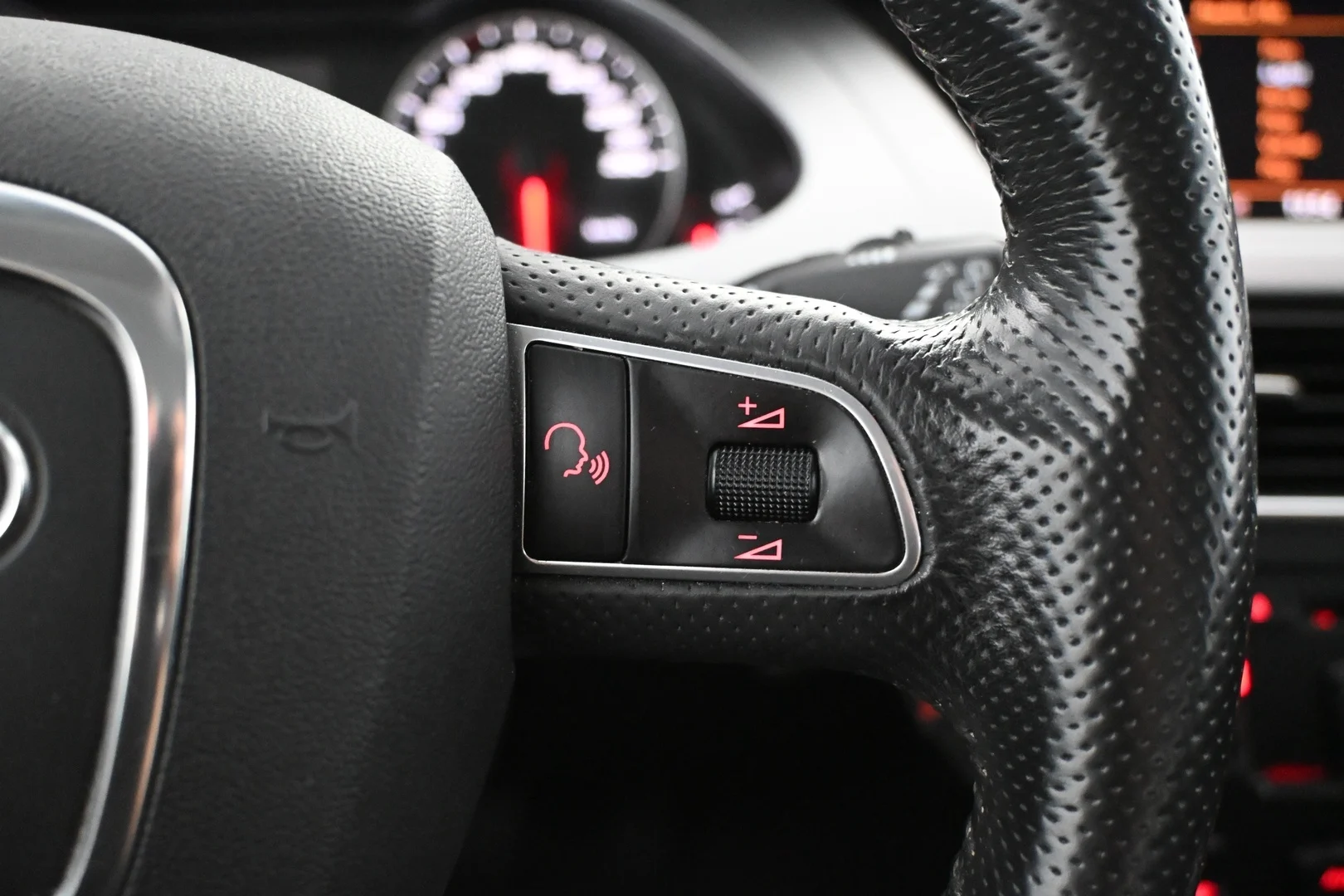 Car Image - 4u8eB38FqngN9qEi5p38Fd