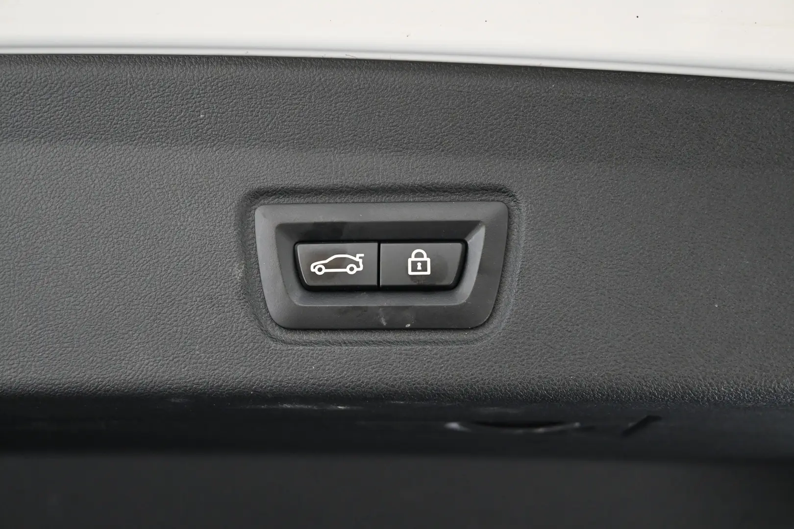 Car Image - 1g0sQFcRIx8Orgqf4jvdwi