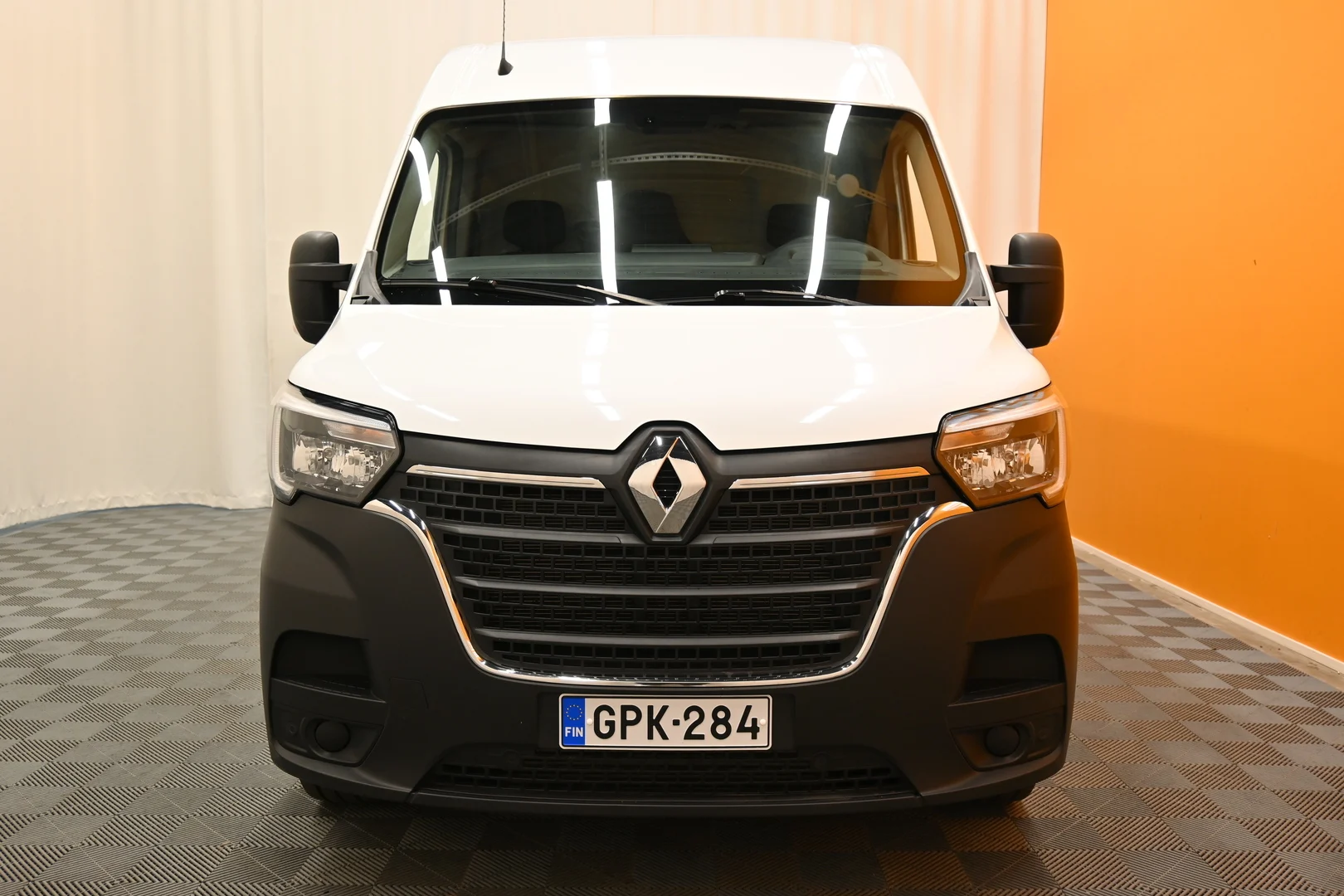 Car Image - 2qIXNSdCXGXkeHk13uRYDm