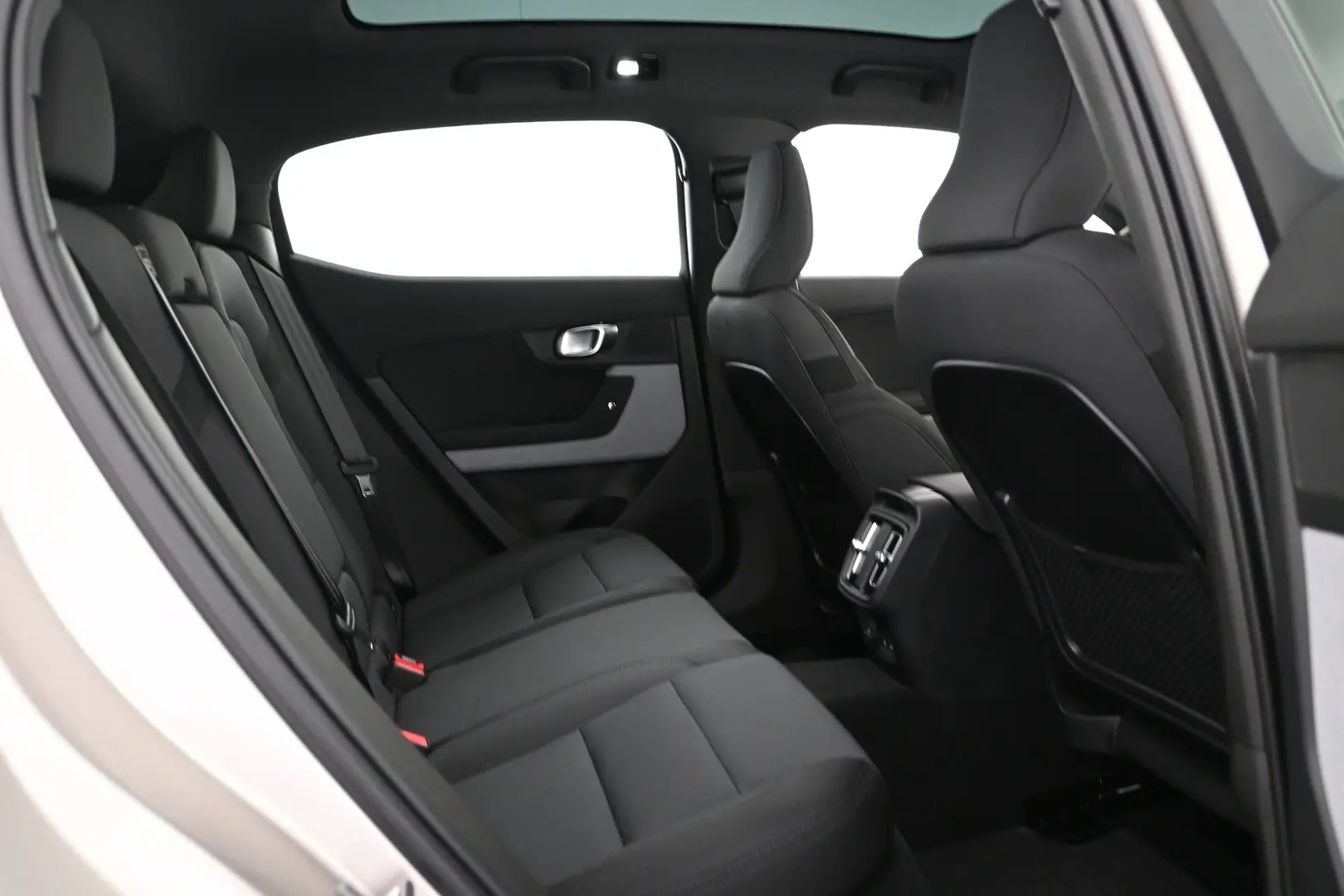 Car Image - 3CQBdtgCuYZ82DOA4C3CAb