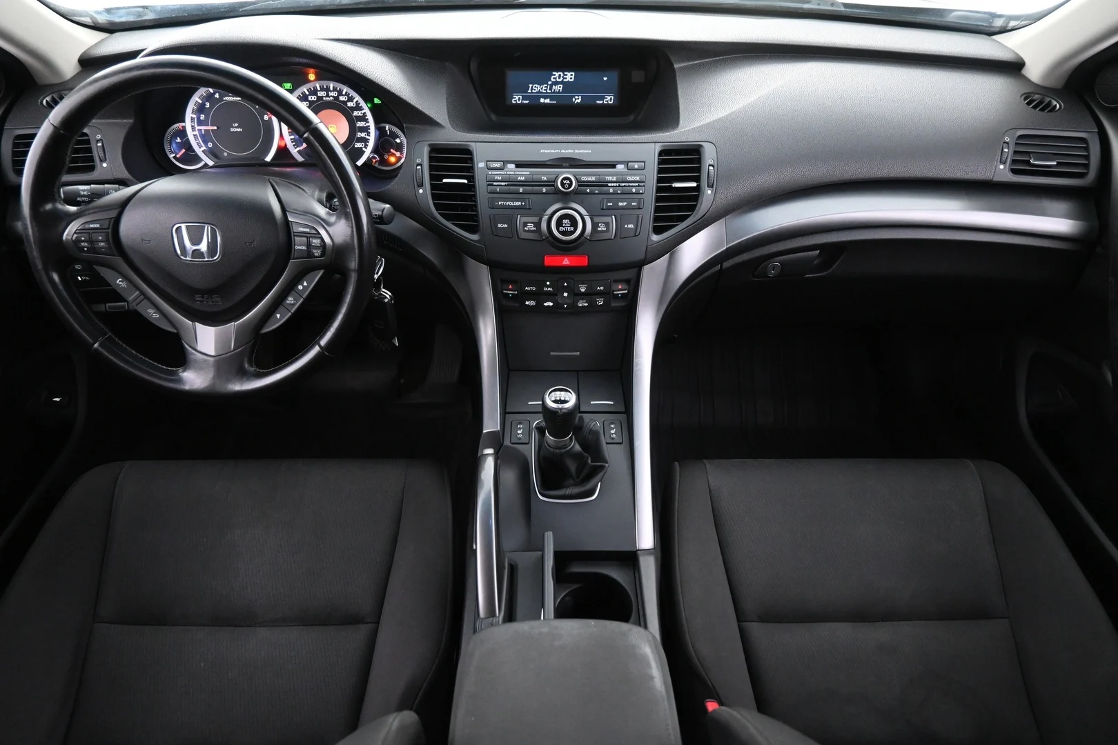 Car Image - 1eaCaY20Fm7yLA5C3eZwJQ
