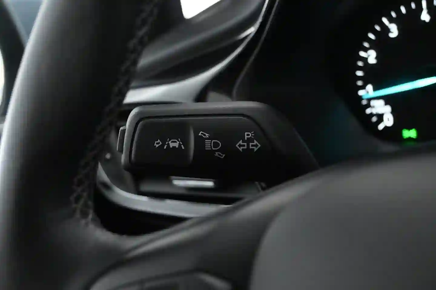 Car Image - 7Kmx55kKmZbqVykgPtc0av