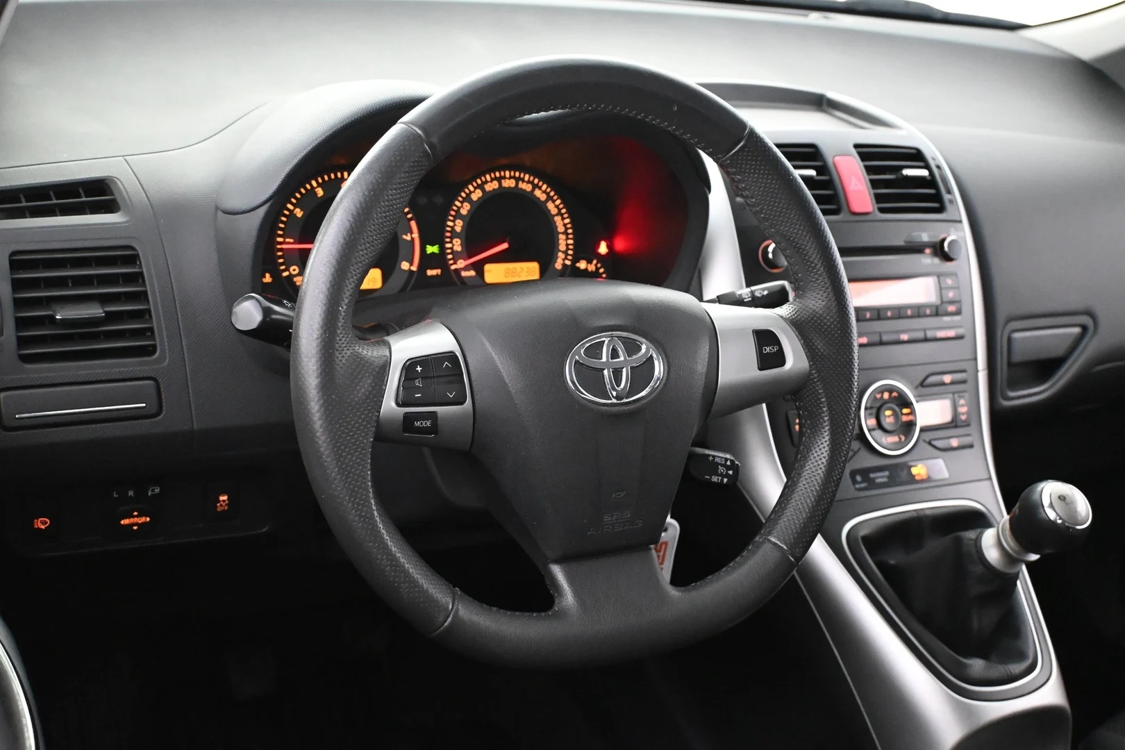 Car Image - 2cW7Rea1AvNziRmDOVpfFi