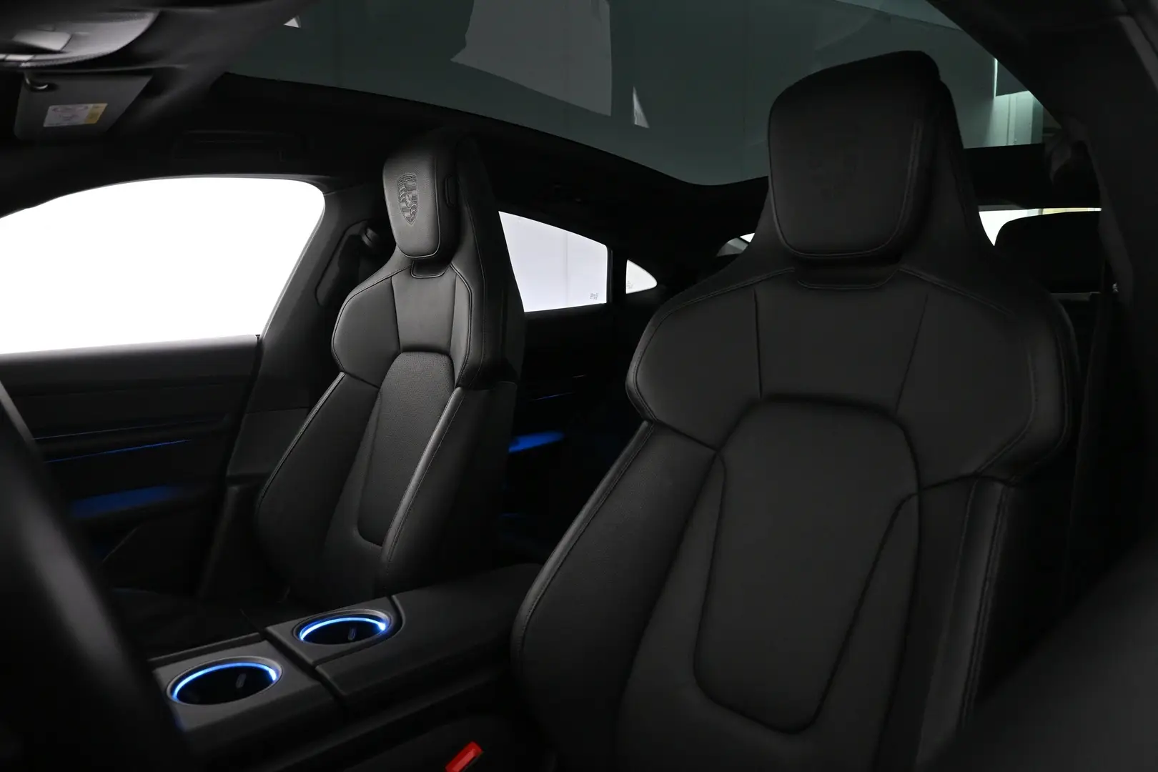 Car Image - 3lQr6uG5JwcCvFZ7Uwqp27