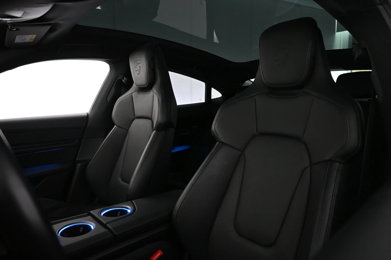 Car Image - 3lQr6uG5JwcCvFZ7Uwqp27