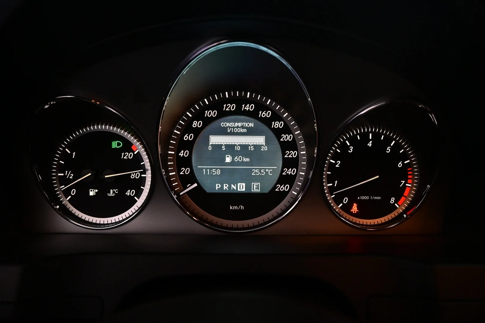 Car Image - FfJg25b9Xiv3dwdtf8XGD