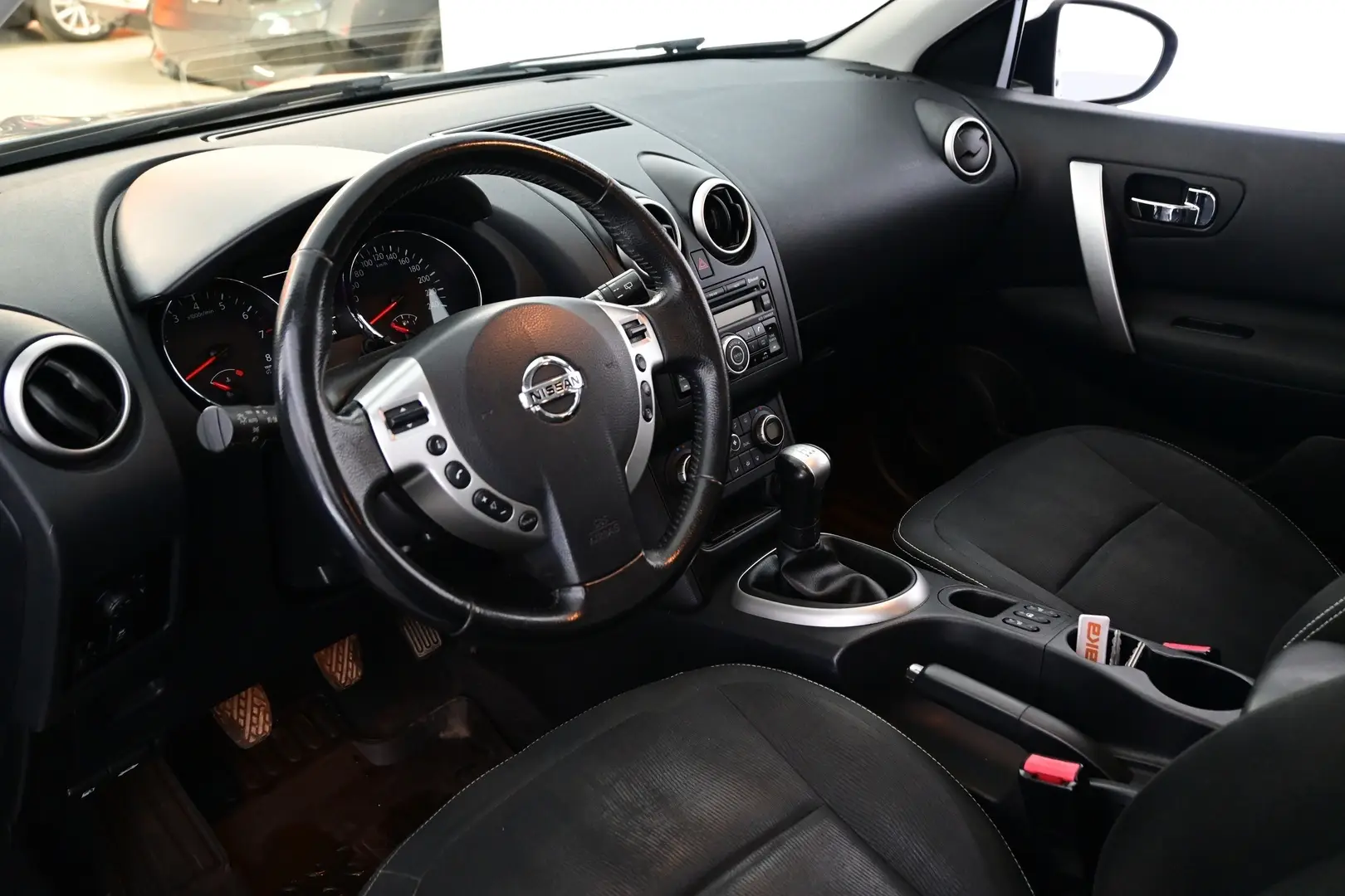 Car Image - 17i5TMwwxzU3sUgJB3Zjp2