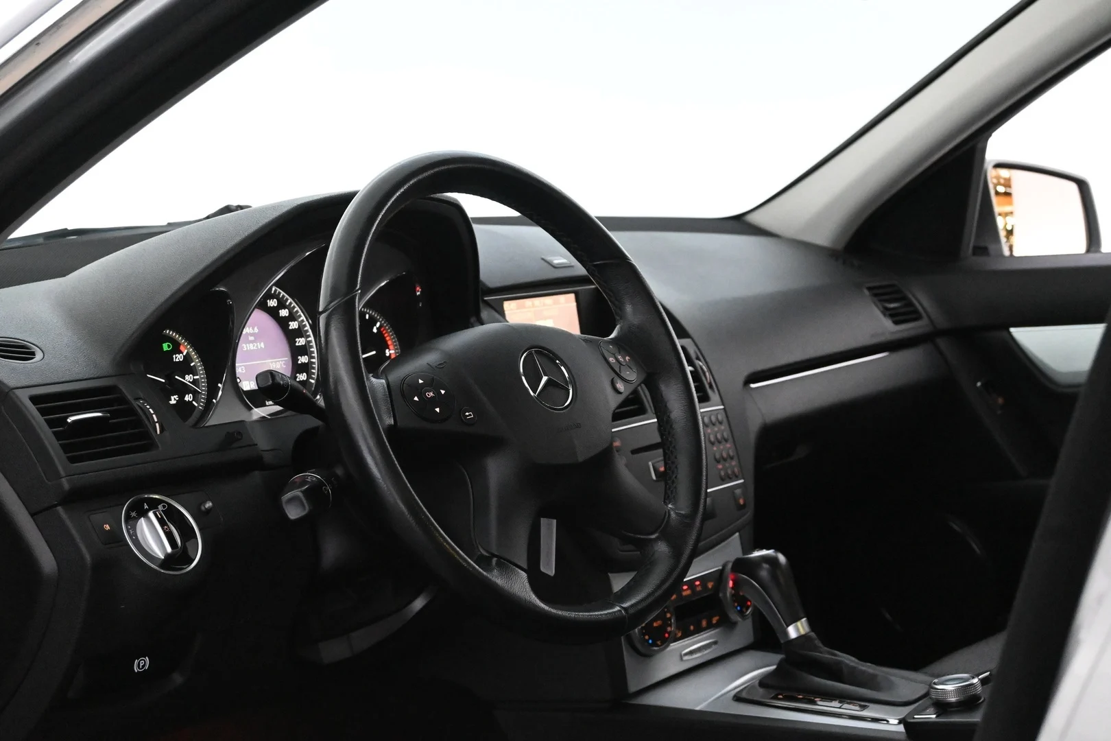 Car Image - 66lXySjHhLCjj95MQauA3p