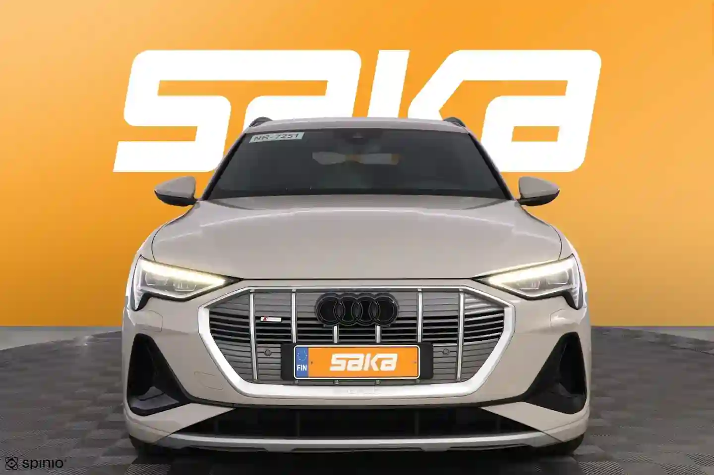 Car Image - qCFw3IG80JzlBlsNaRP2e