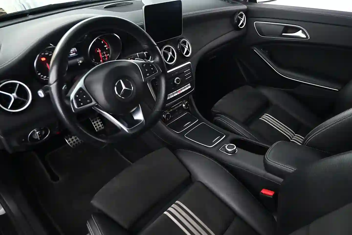 Car Image - 3H2PrkJueW3AaOOBtgKe6q