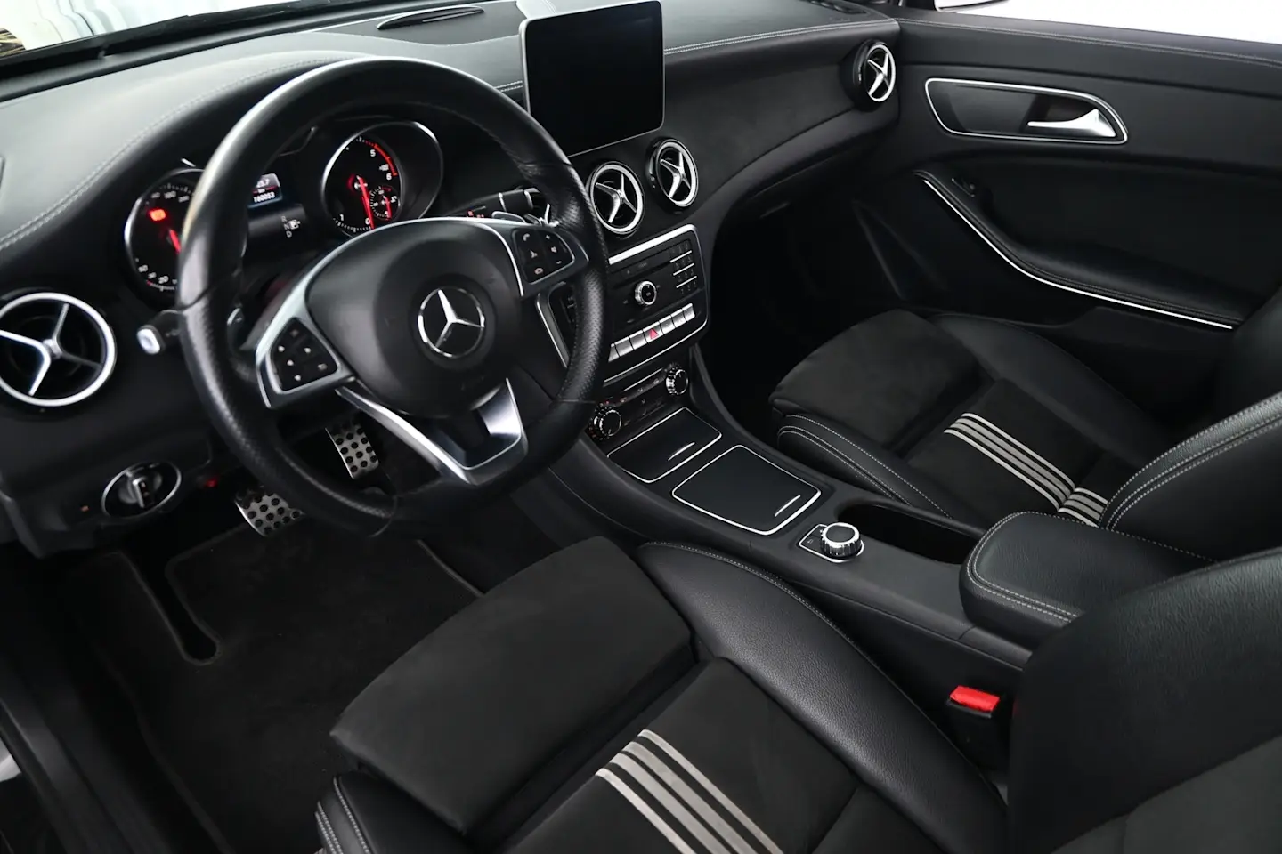 Car Image - 3H2PrkJueW3AaOOBtgKe6q