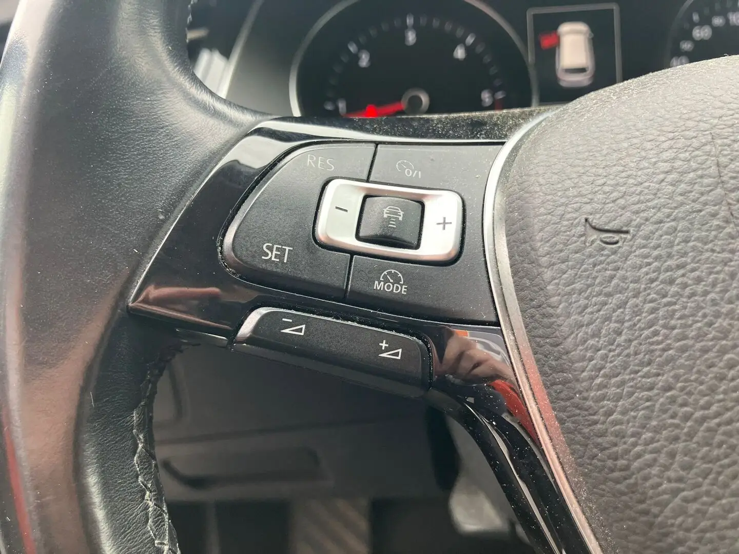 Car Image - 1damd36iIk0VOdI8cN1ld8