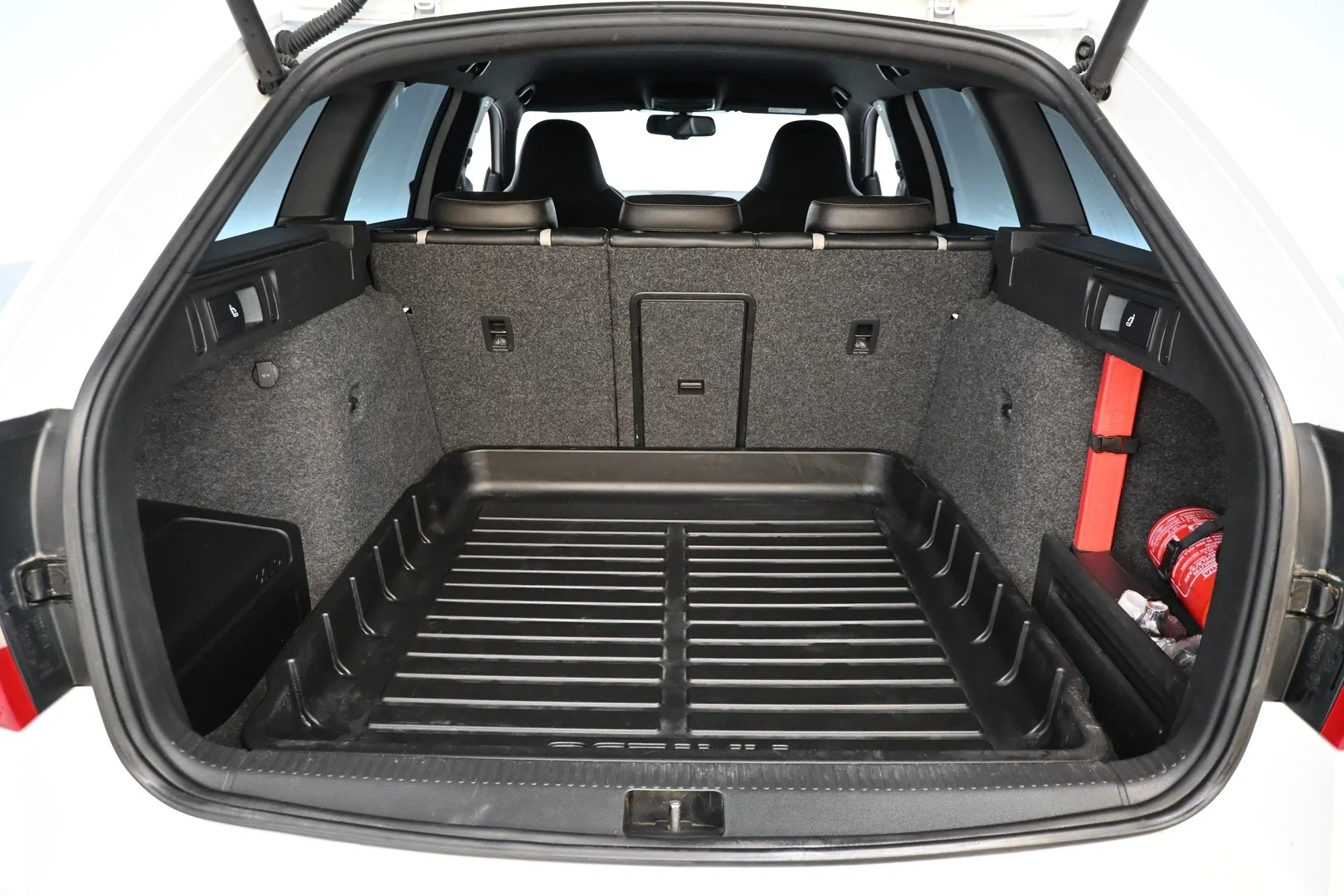Car Image - 6fTG3NGKZhufRs7rkKMuvf