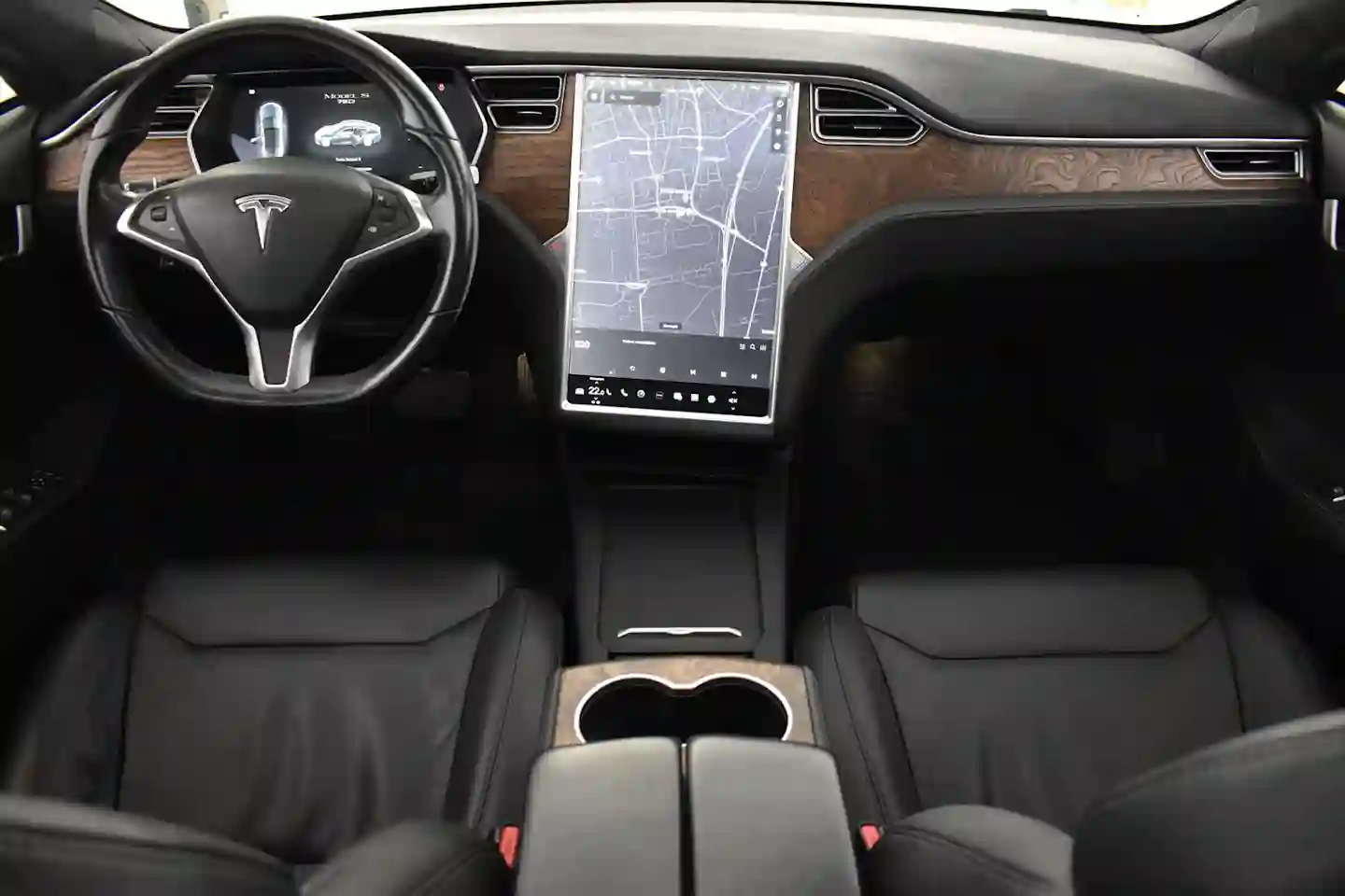 Car Image - 3YQEq5qONcXinWyDLMH2DL