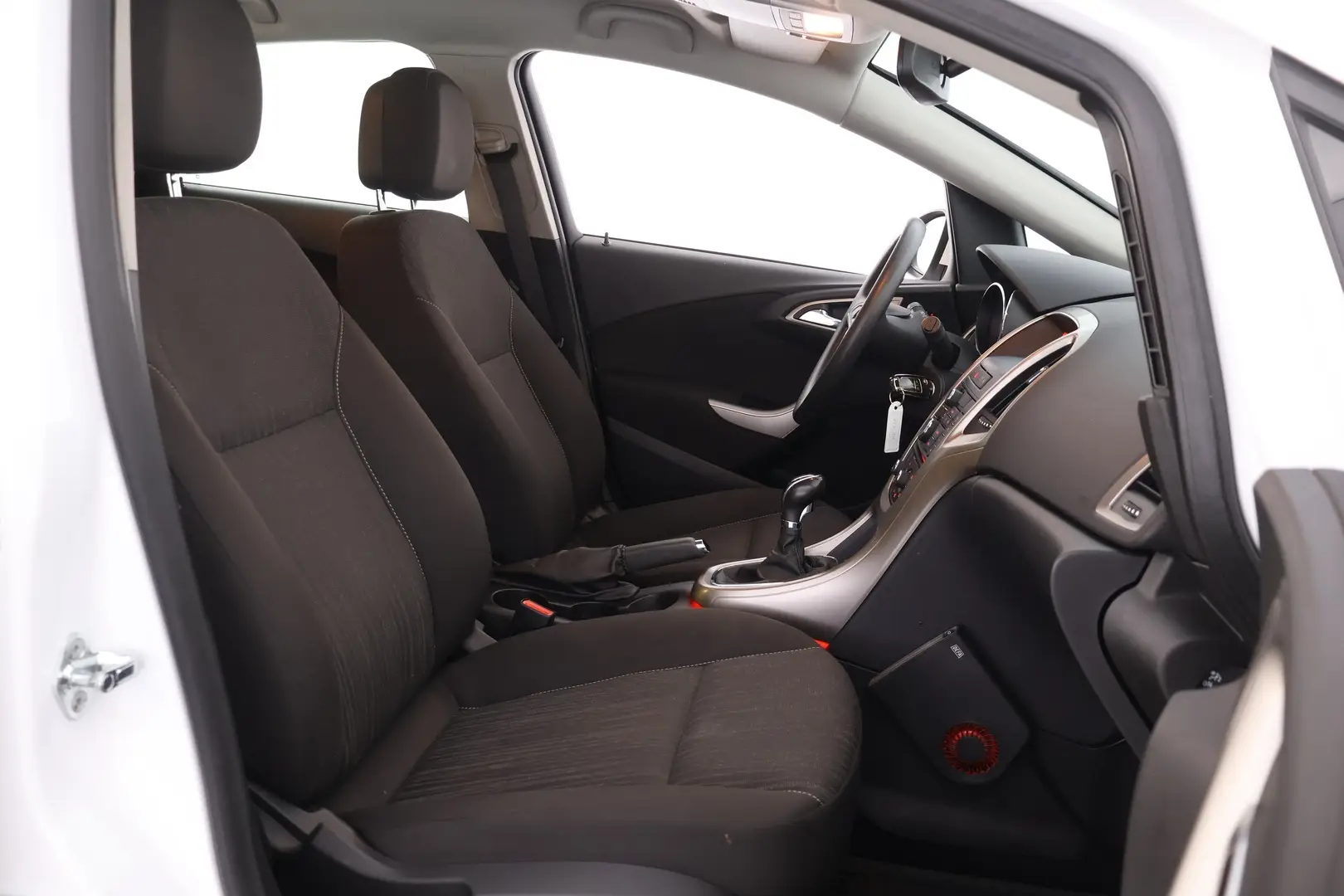 Car Image - 6nDDxuWu3QqptRFcpDgDAZ