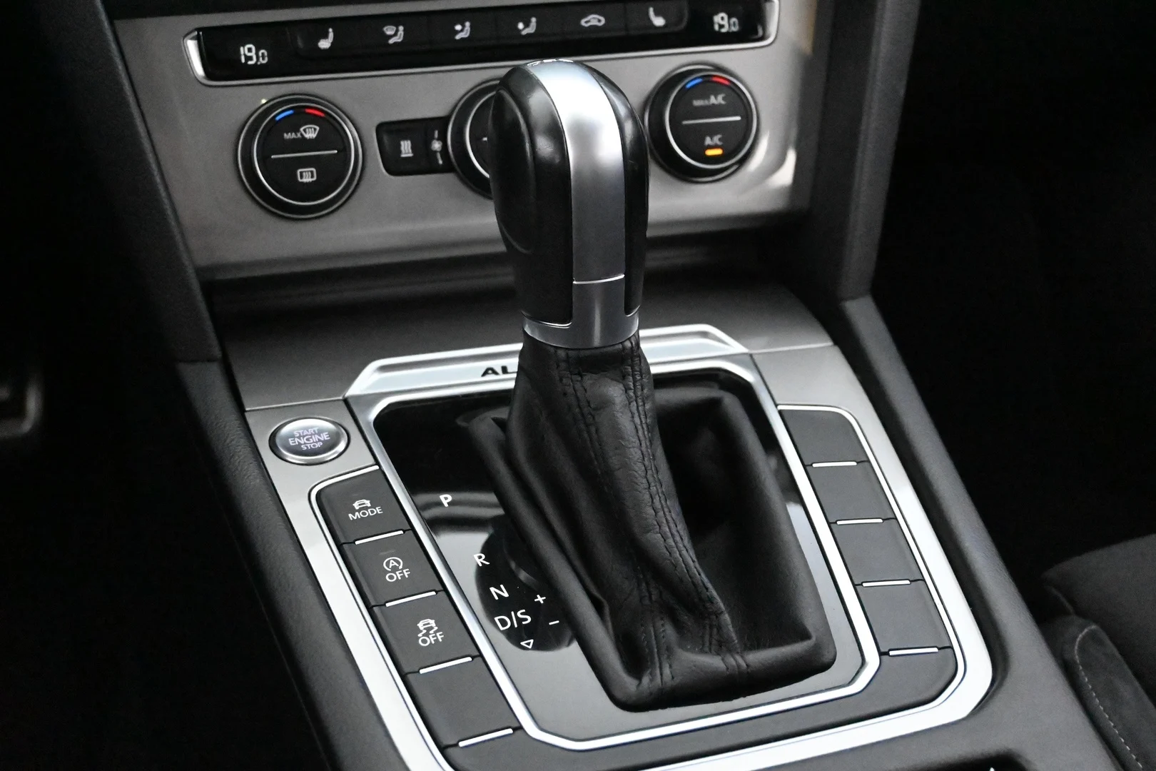 Car Image - 3dCPa0ndZEOKcA55WlgSTC