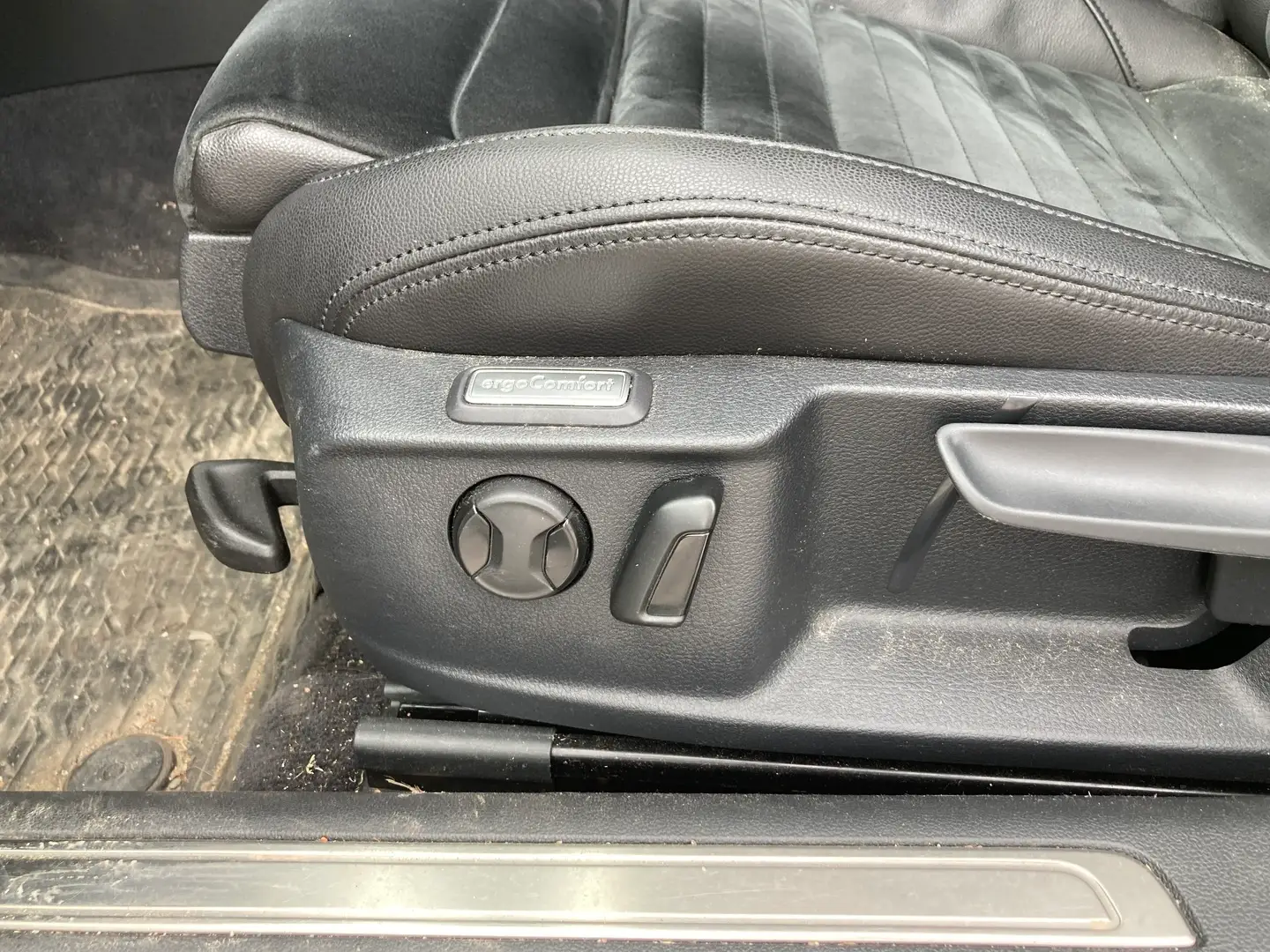 Car Image - 4OAqgdQ3DuRS8Q32WRiyAj