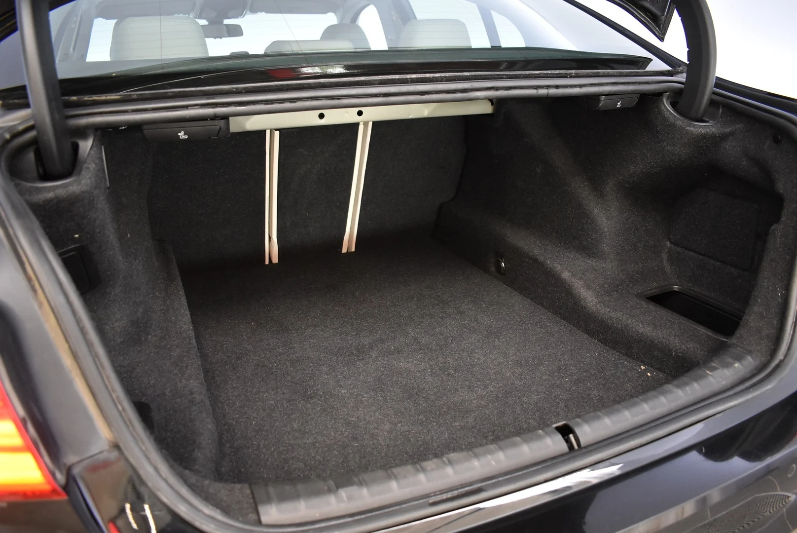 Car Image - 6EUWpFVXraAut0IW34qDzS