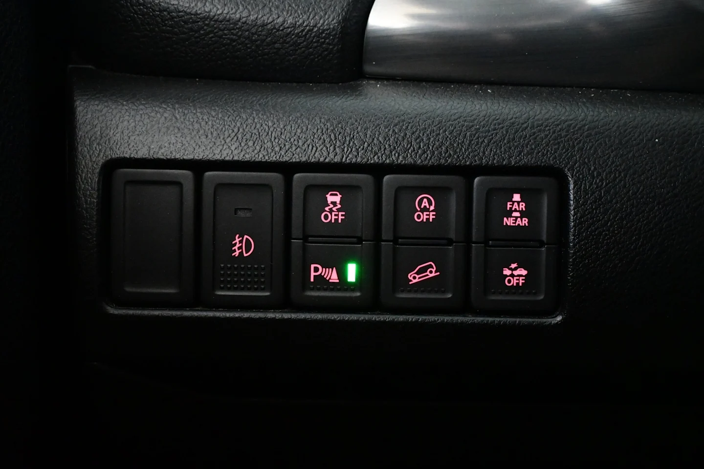 Car Image - 4TB0QXMC8DNV7EF4xBS1gi