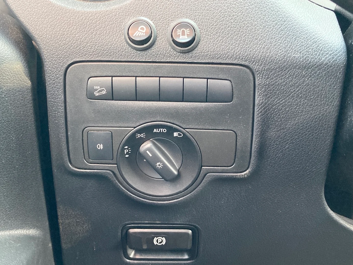 Car Image - 6e12SwmDnWu769yUGCYequ