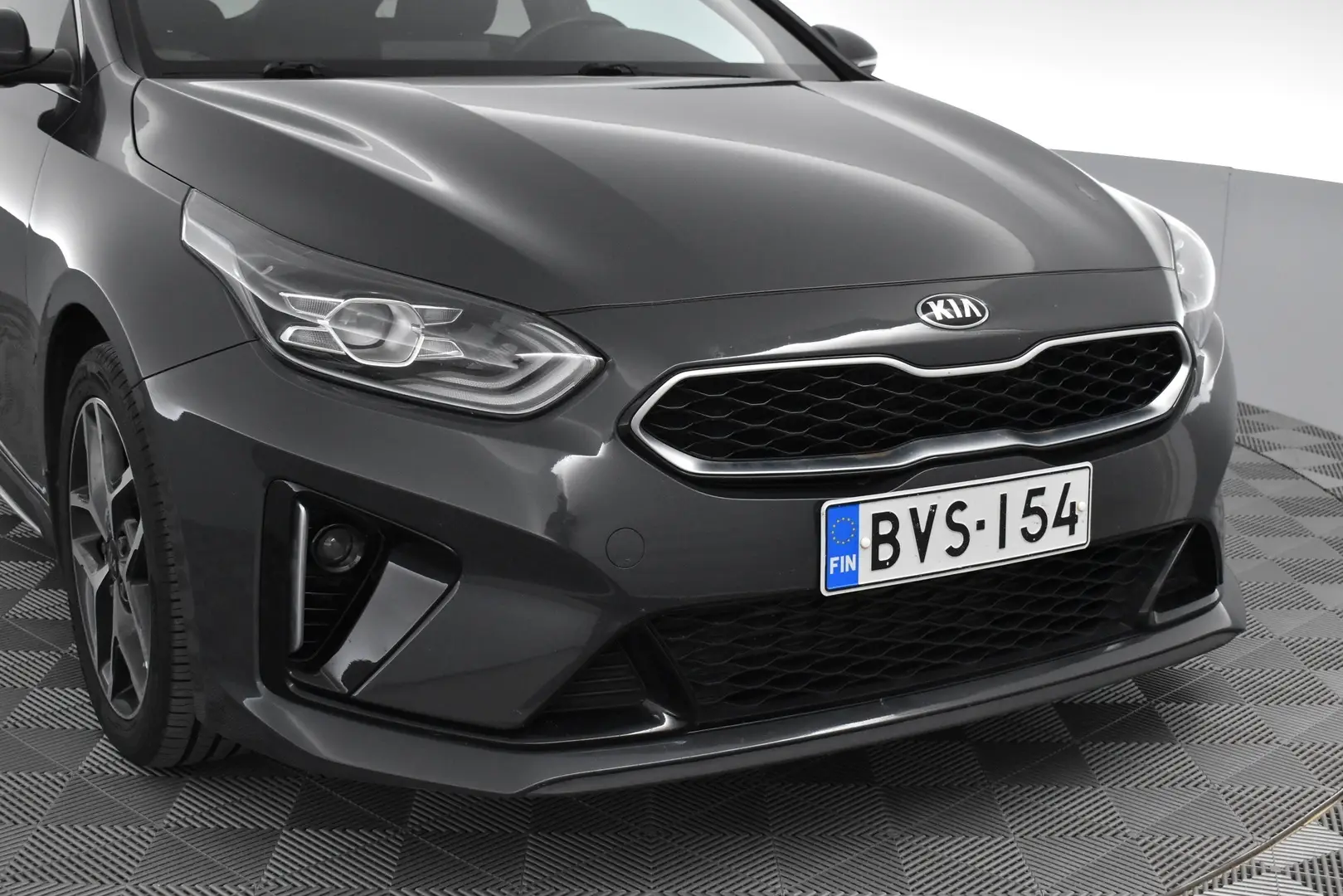 Car Image - 5CxmJdIcifhcun0UjSc66