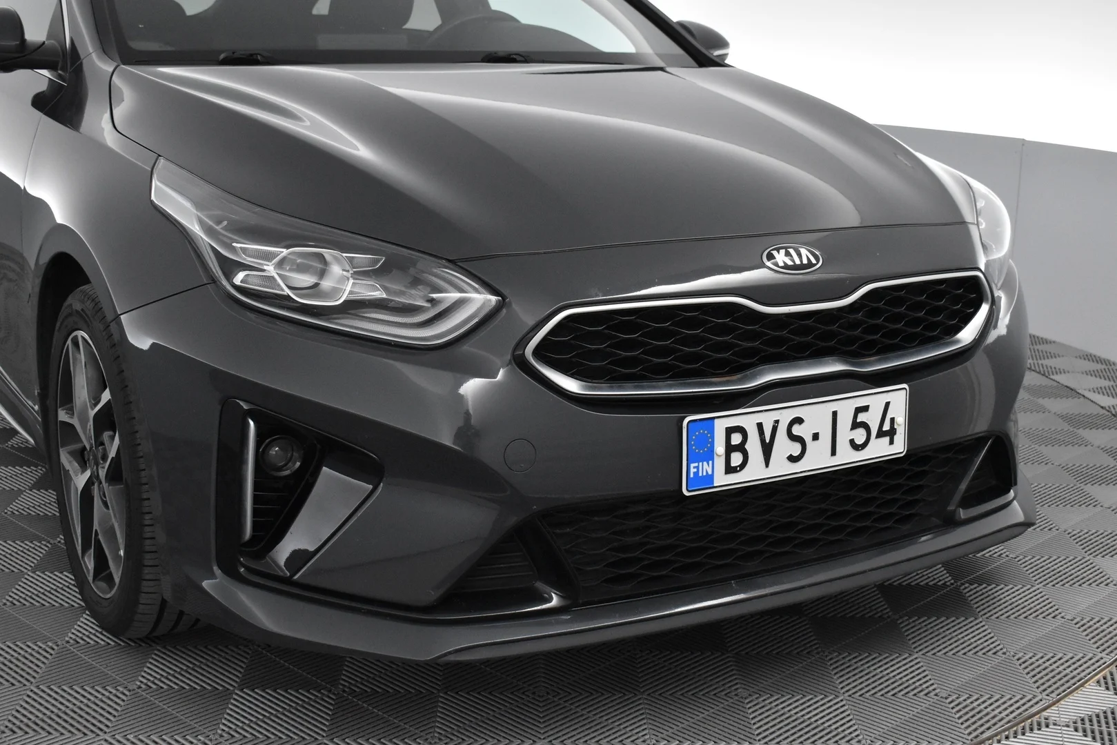 Car Image - 5CxmJdIcifhcun0UjSc66