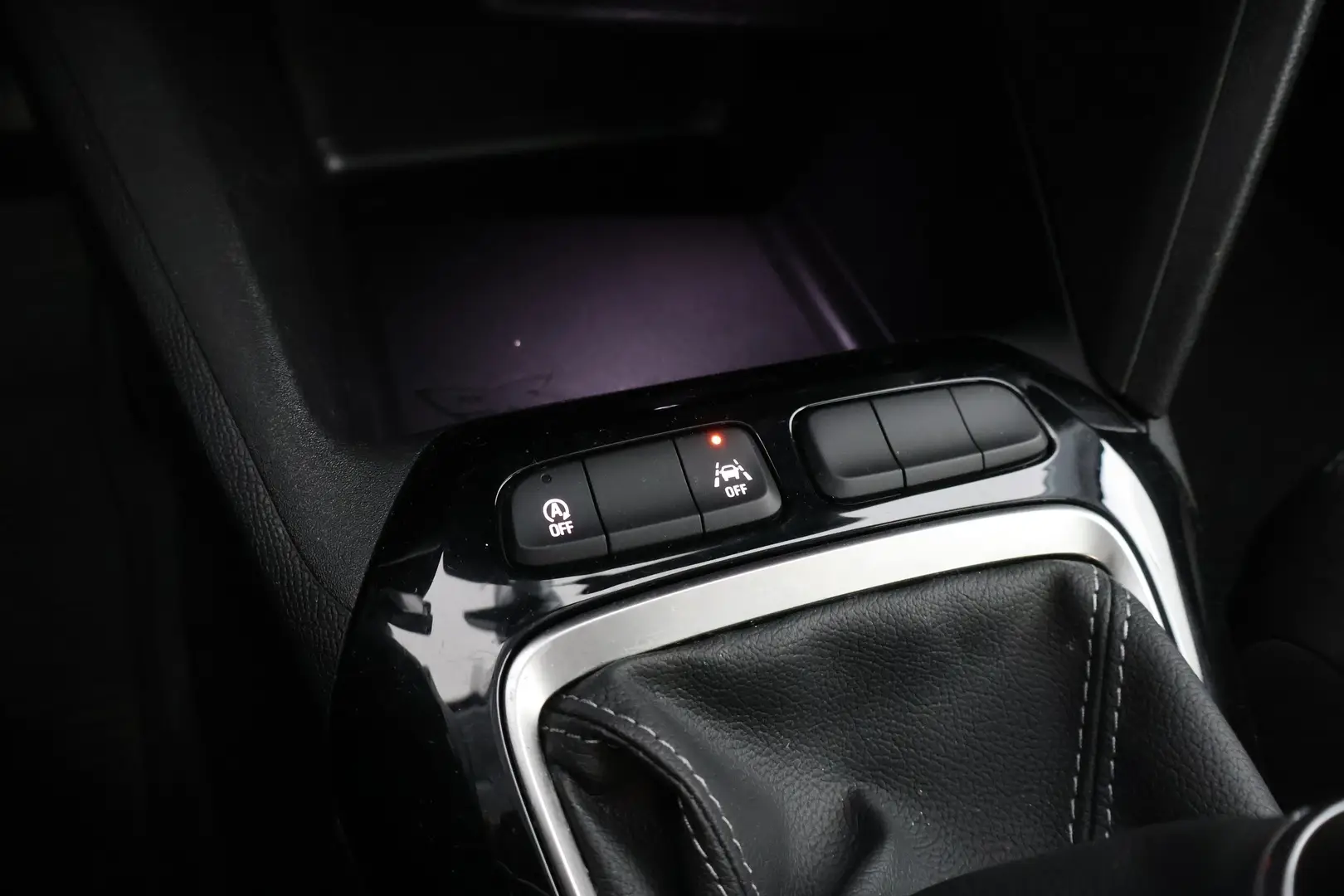Car Image - VduUhebMctEXxyM7xrY2H