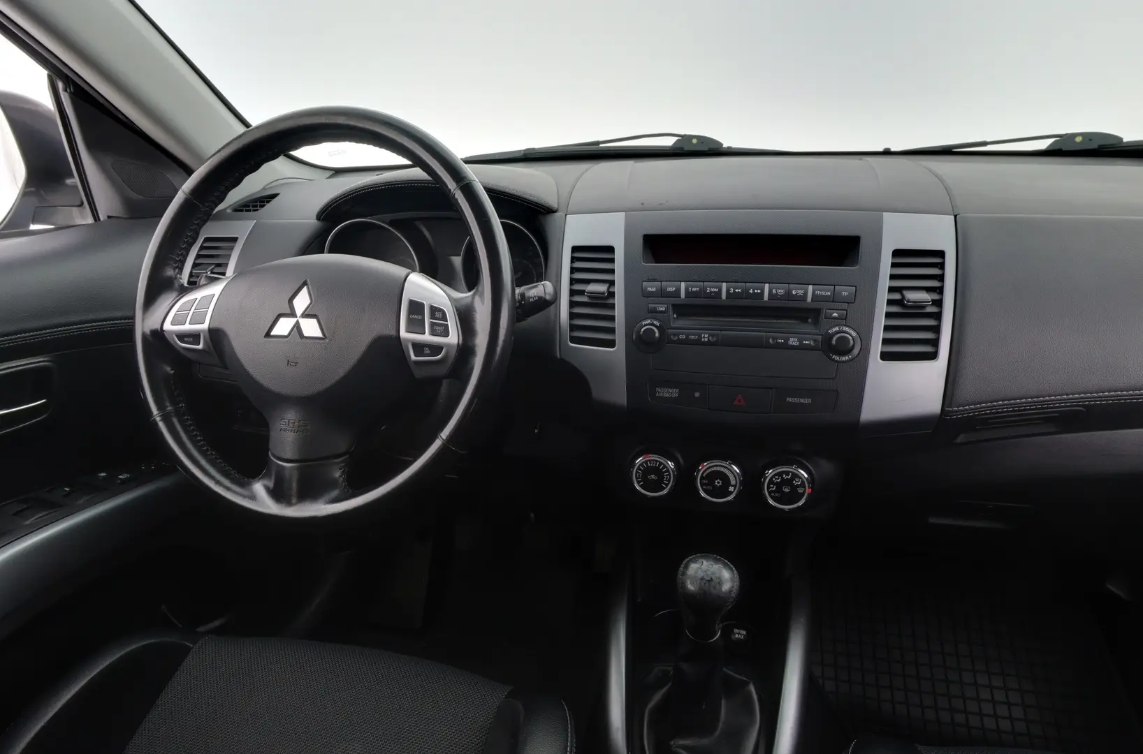 Car Image - 6SB4z3mt2Fi9vzv4GzrEbW