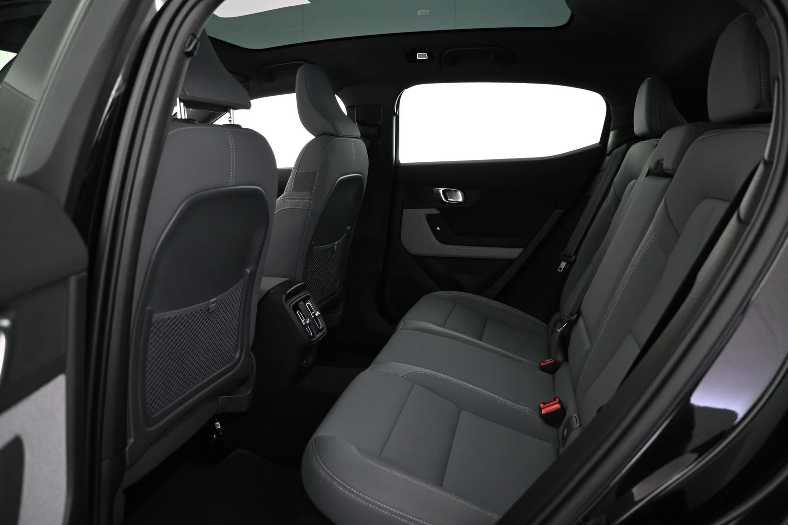 Car Image - 3VicwlOE23irC8mPbkn5H5