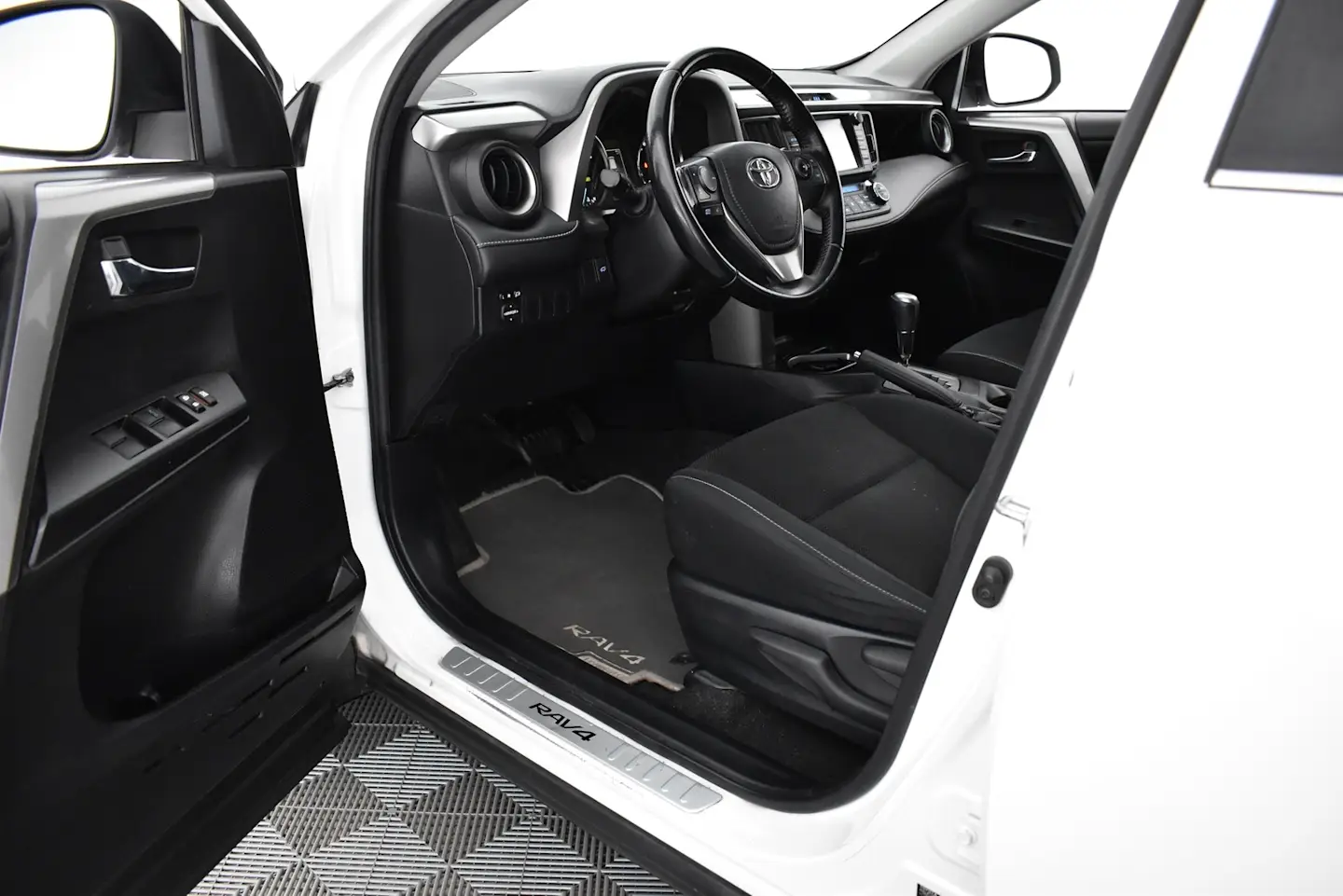 Car Image - 7xtCdh2BwNfoygWE0Zvjja