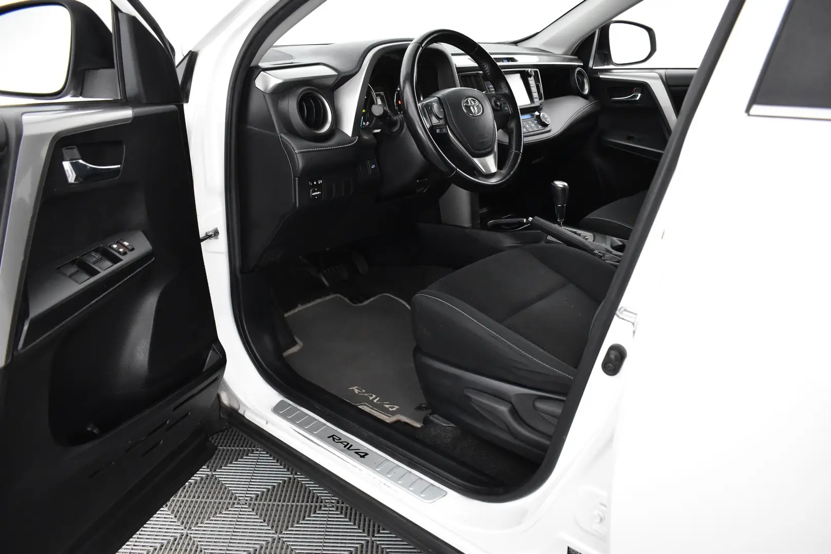Car Image - 7xtCdh2BwNfoygWE0Zvjja