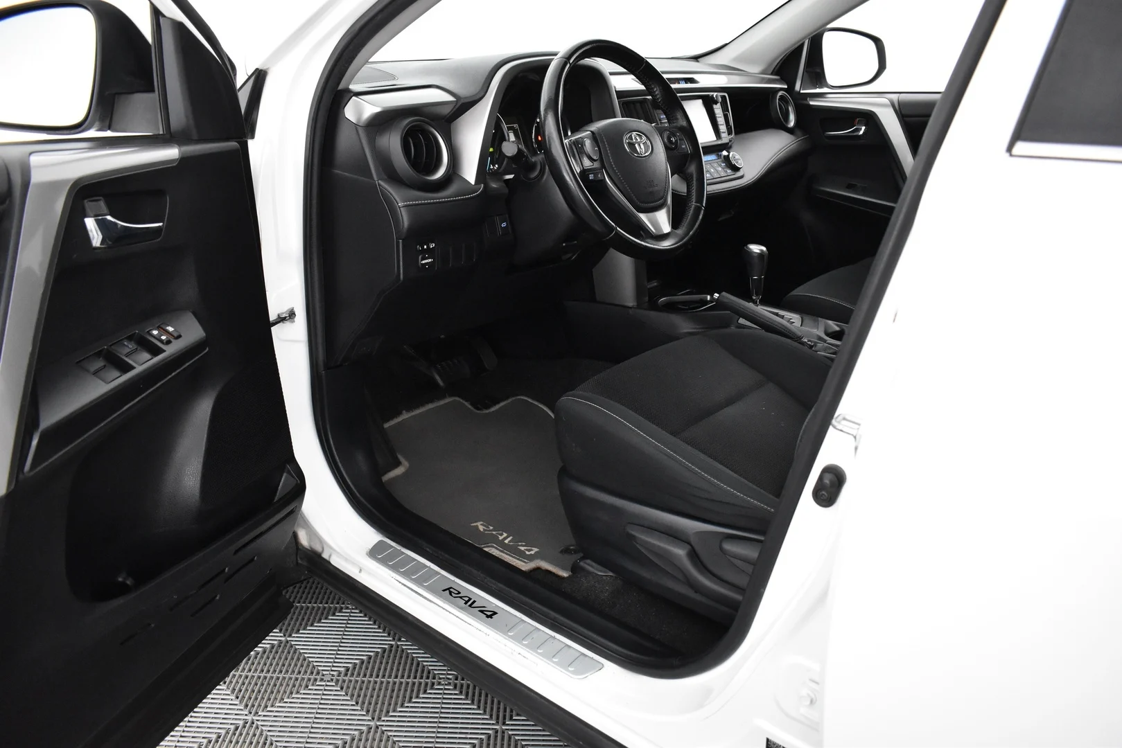 Car Image - 7xtCdh2BwNfoygWE0Zvjja