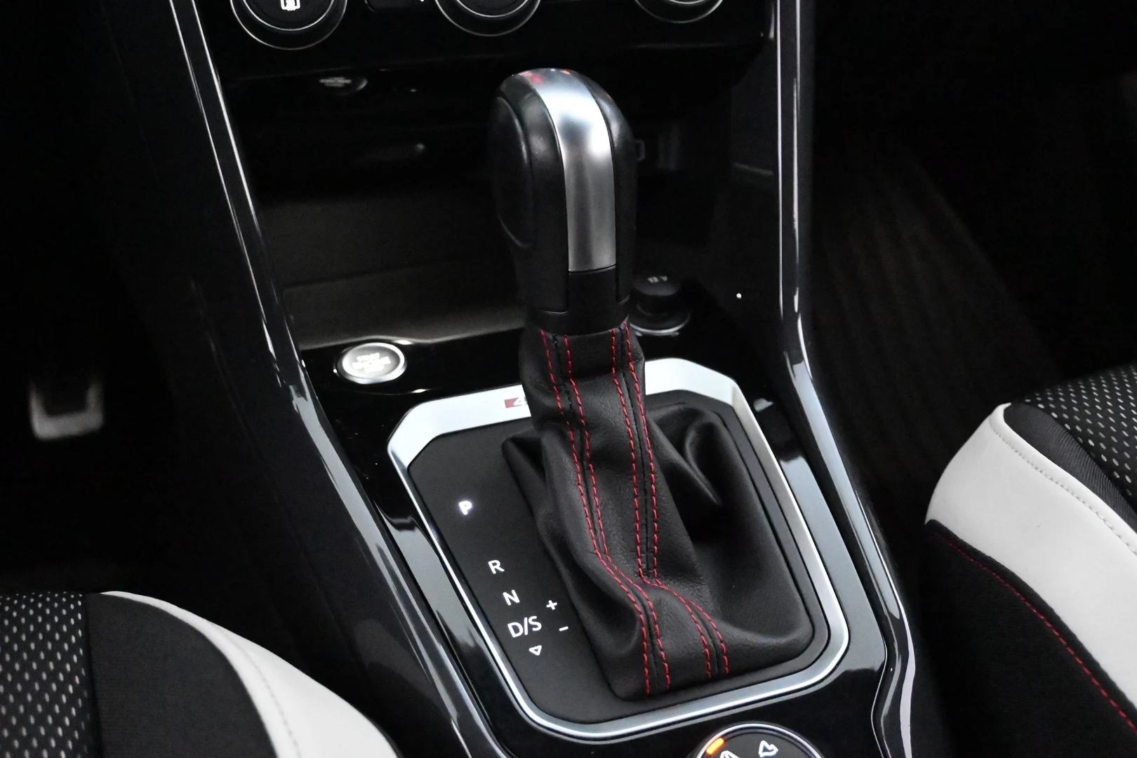 Car Image - 5499cyawffYRcl4Uf38ZgF