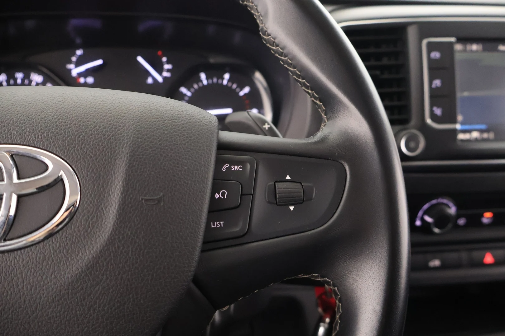 Car Image - 7F47jomQYSRtheQZ7aCIL9