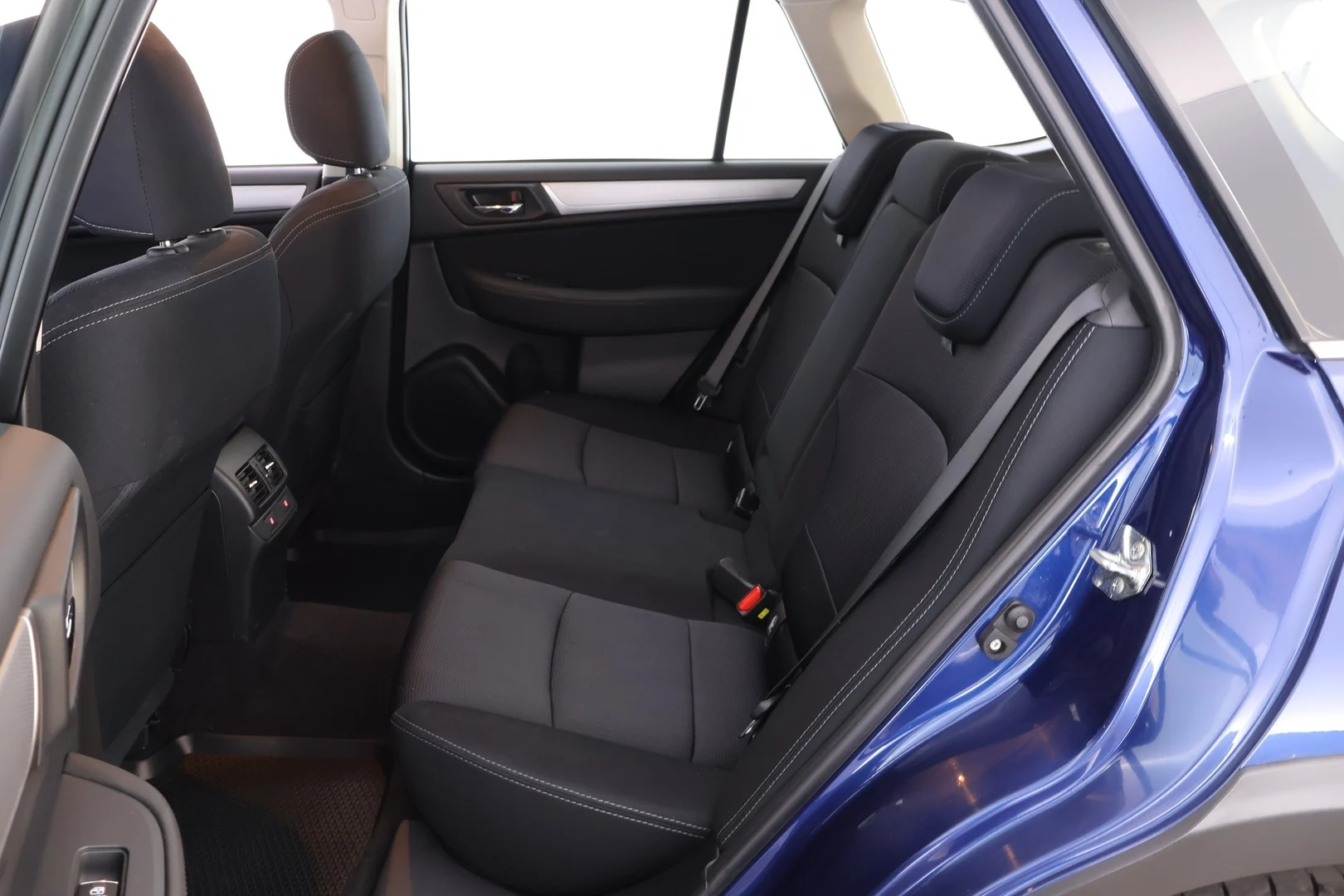 Car Image - 3BU9bbhRXX4cNRlwQU2FWG