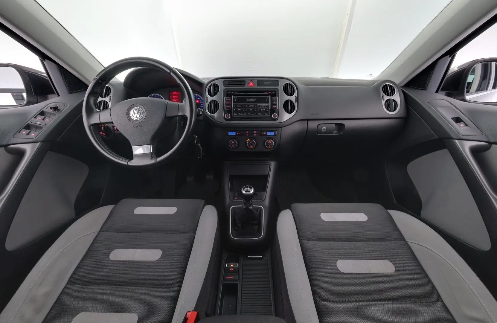 Car Image - 3hNJswI7iwfv1pJ31u2EId