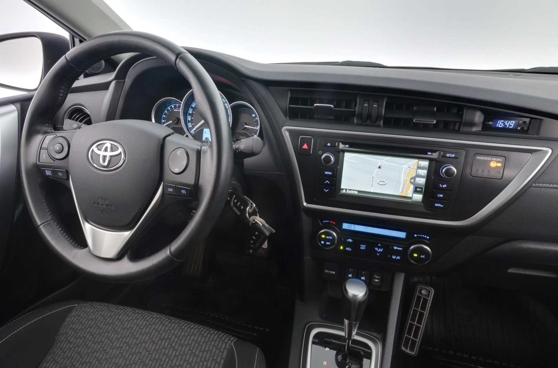 Car Image - 3Oy8Enyjur0fIKETe3Hk9C