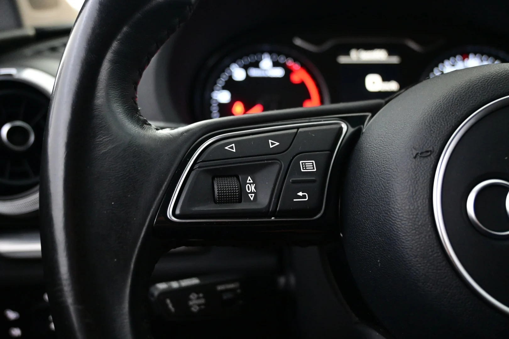 Car Image - 3mTMm6j93tW1FDq1J9Nhk7
