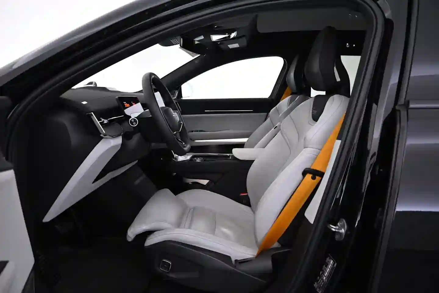 Car Image - 1Op5o1AU97naE2AvMkmwqO