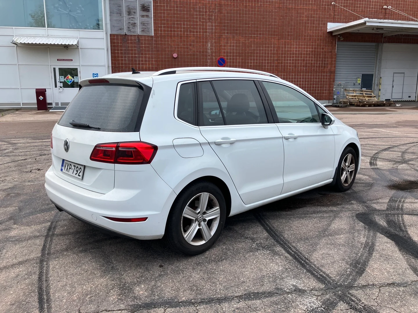 Car Image - 6nX1gJzdg5SDgWsMV3bgbD