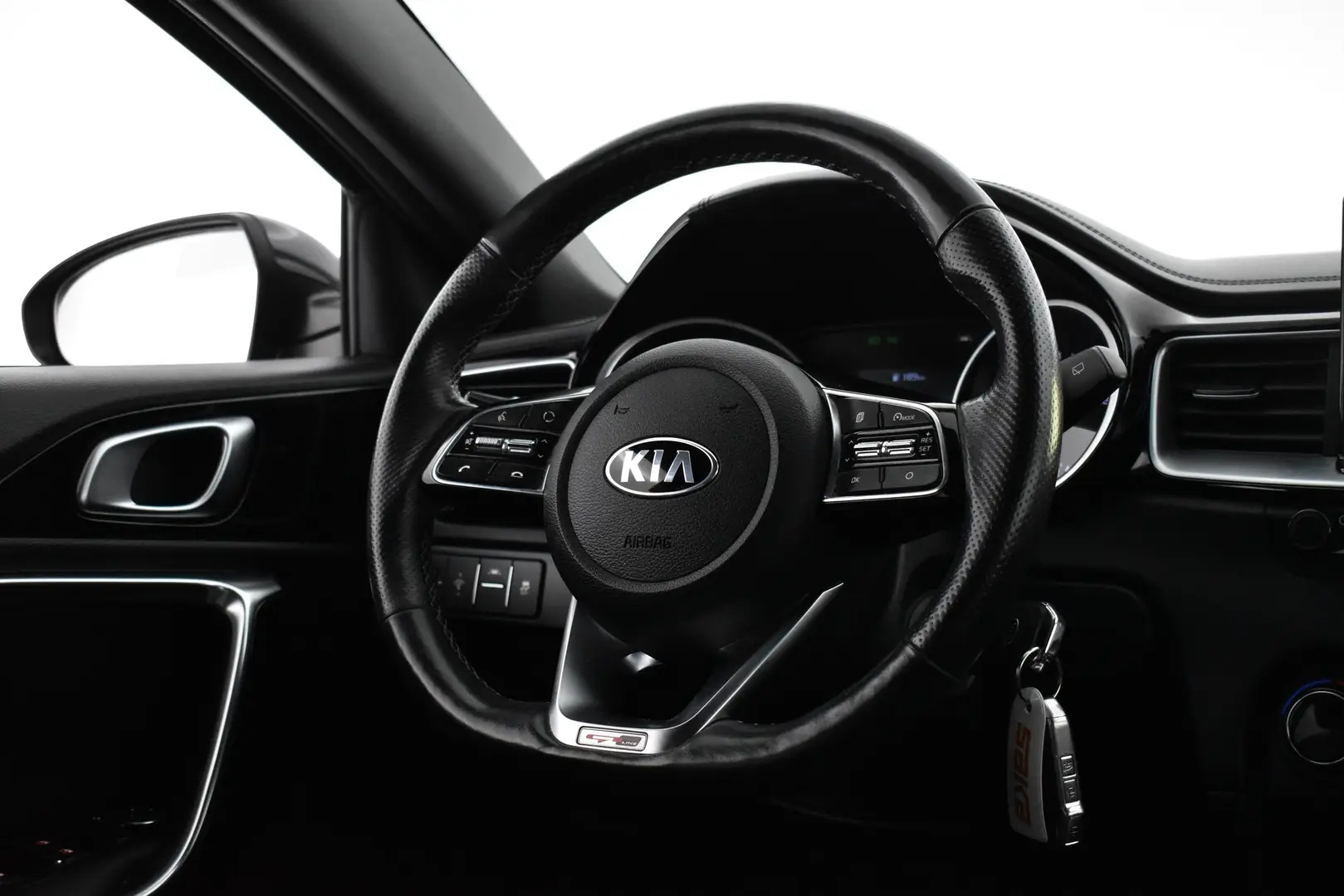 Car Image - 5CxmJdIcifhcun0UjSc66